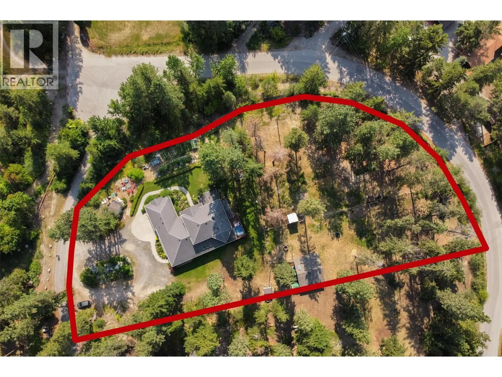 3605 Luxmoore Road. Kelowna, British Columbia