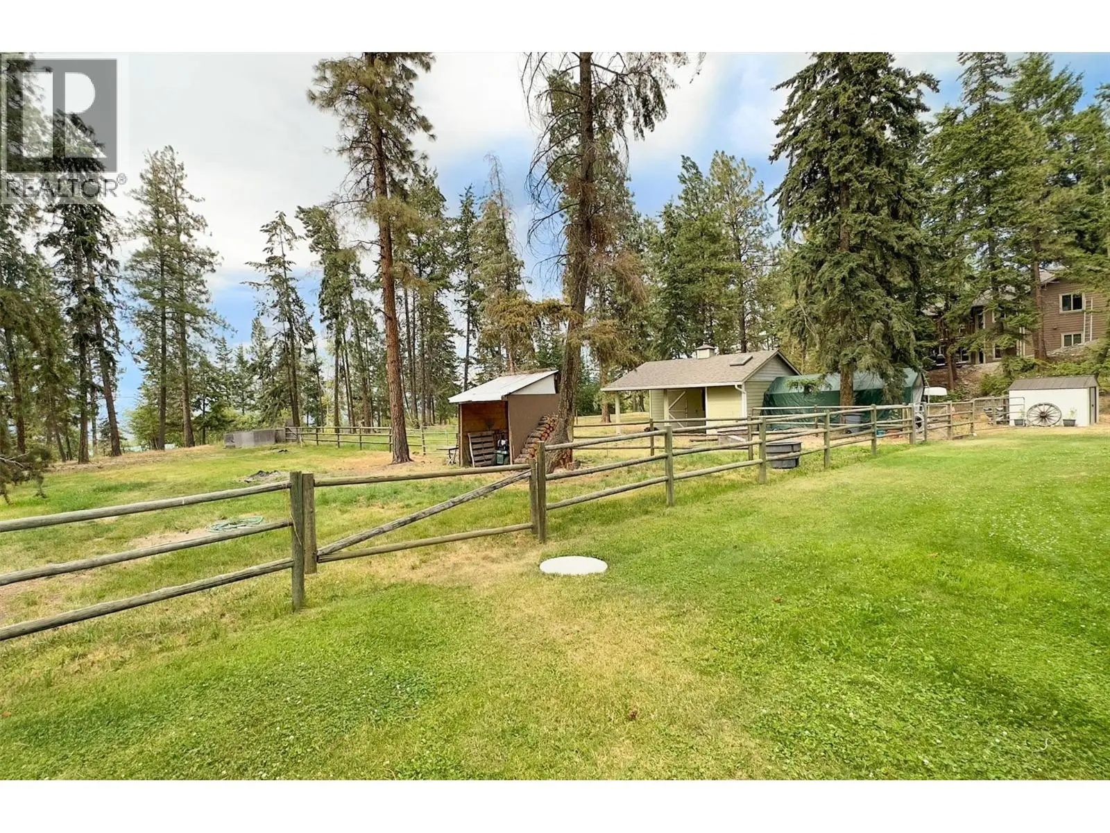 3605 Luxmoore Road. Kelowna, British Columbia