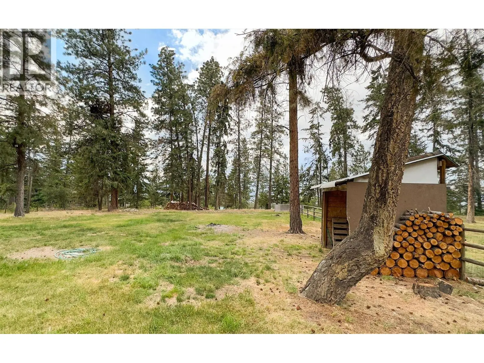 3605 Luxmoore Road. Kelowna, British Columbia
