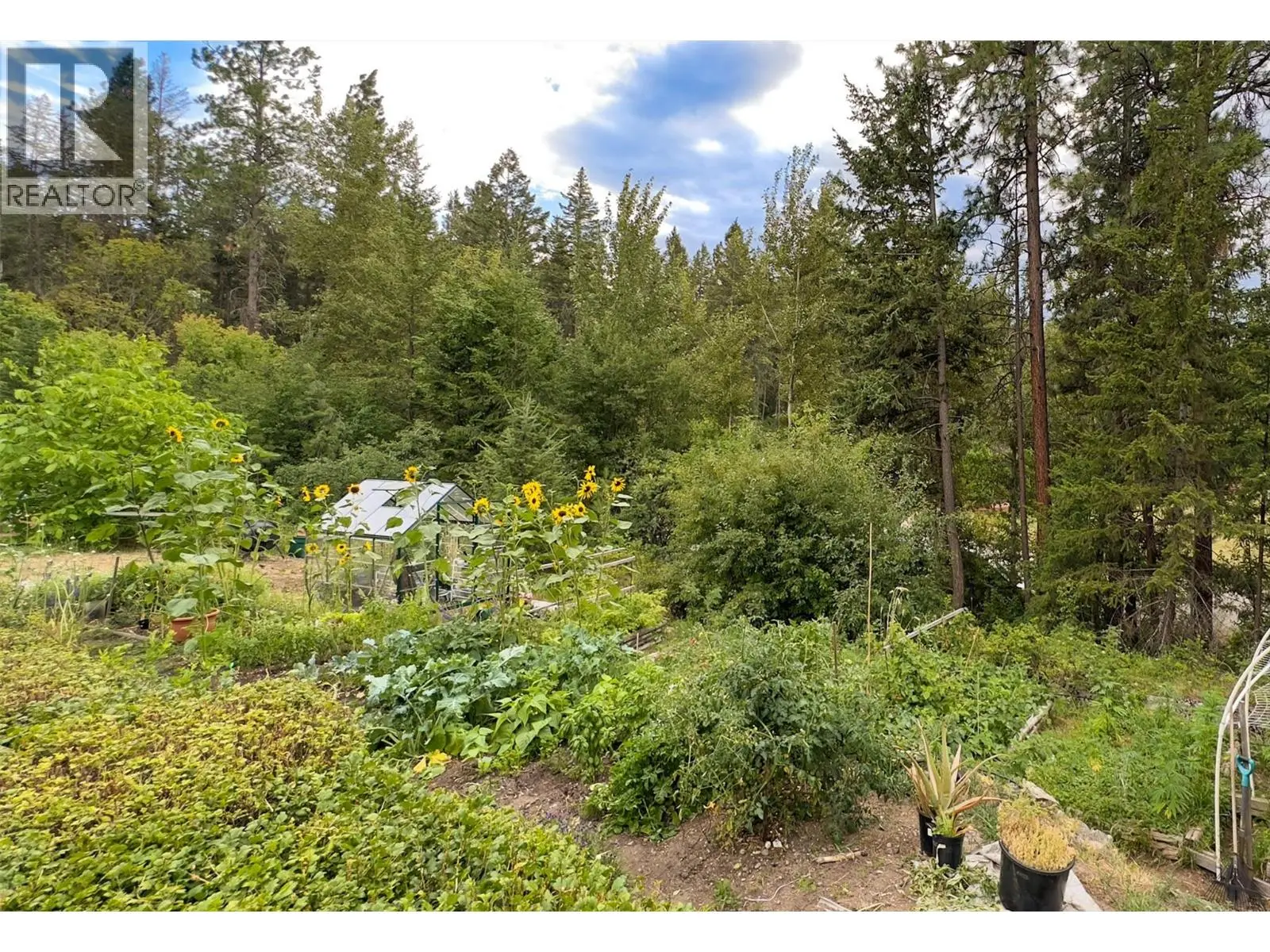 3605 Luxmoore Road. Kelowna, British Columbia