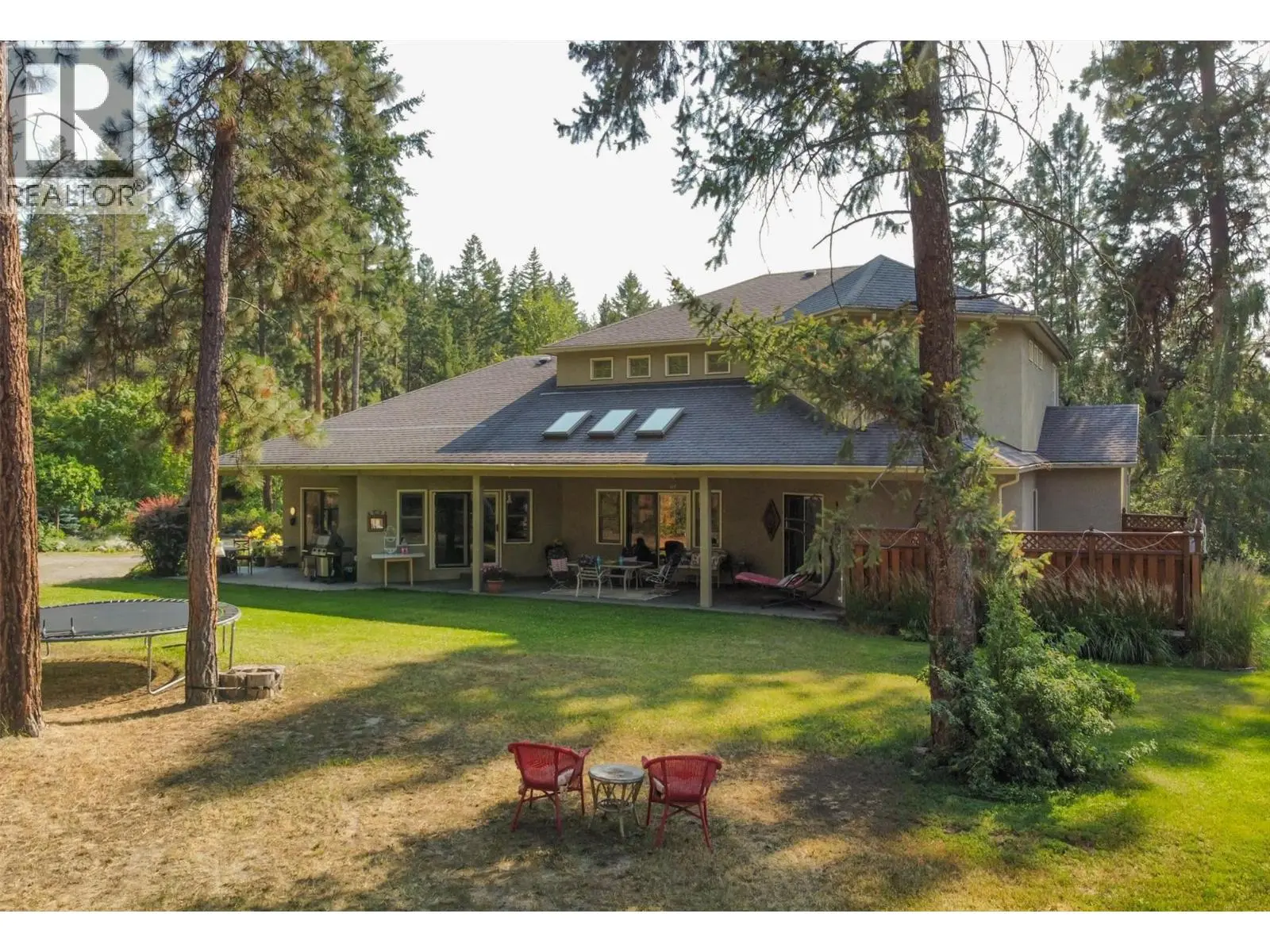 3605 Luxmoore Road. Kelowna, British Columbia