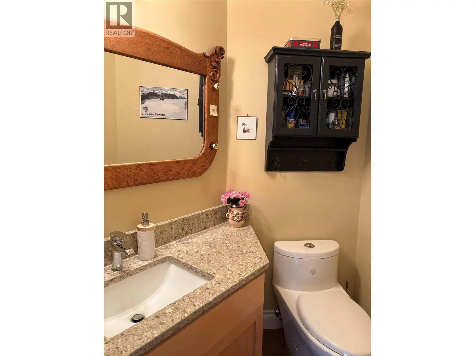 3605 Luxmoore Road. Kelowna, British Columbia