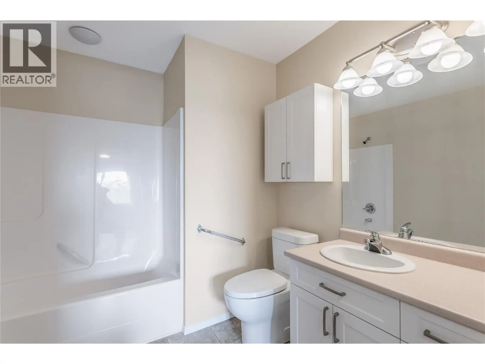 250 Dougall Road N Unit# 405. Kelowna, British Columbia