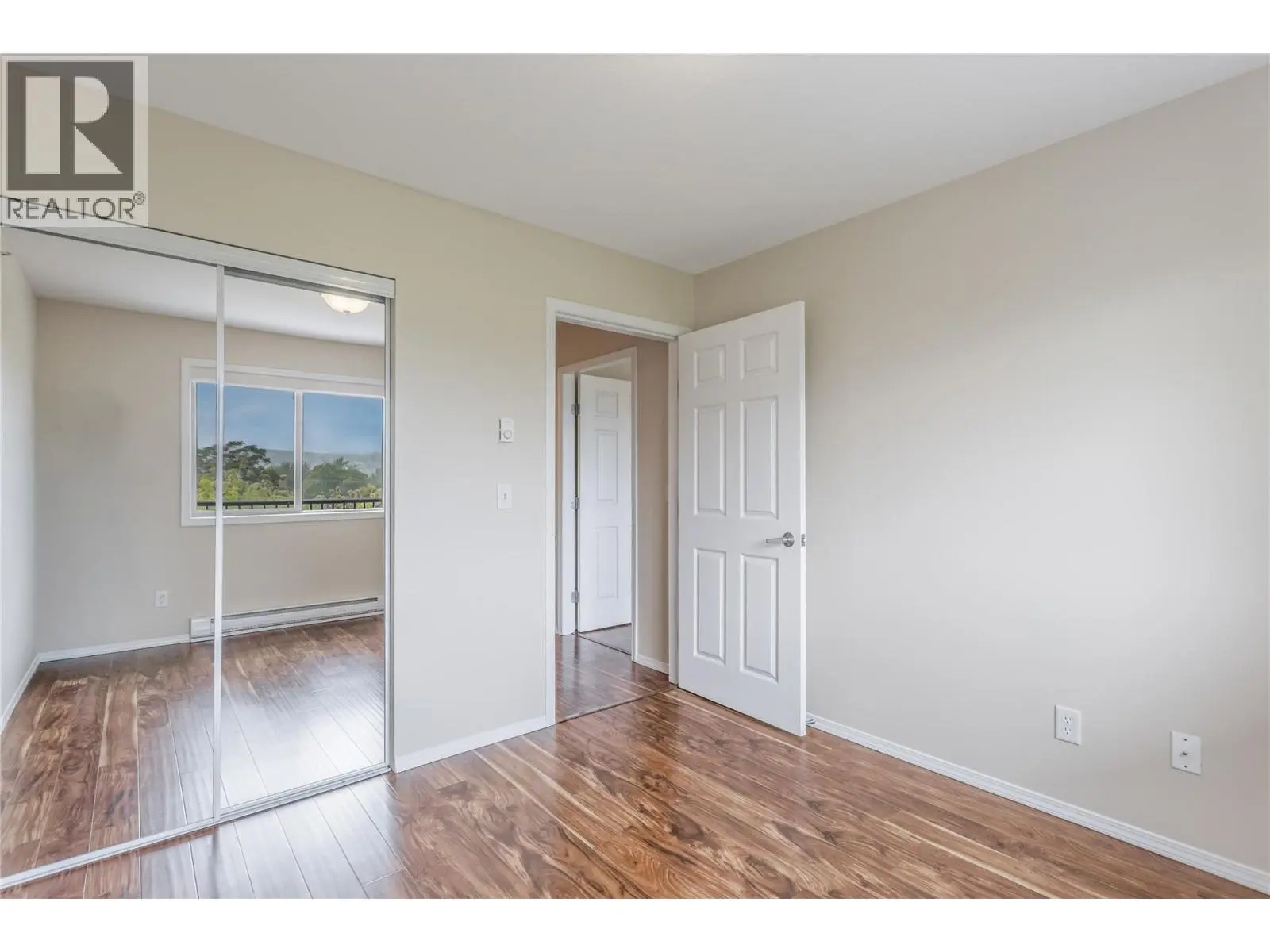 250 Dougall Road N Unit# 405. Kelowna, British Columbia