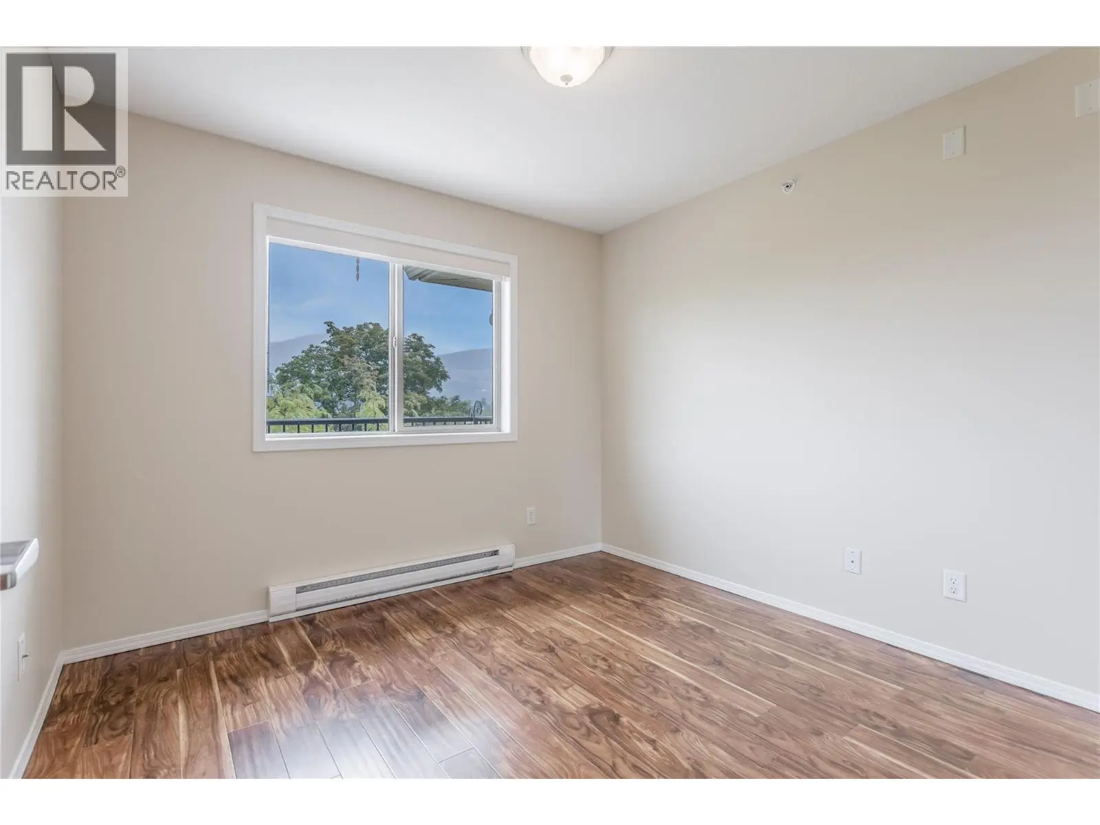 250 Dougall Road N Unit# 405. Kelowna, British Columbia