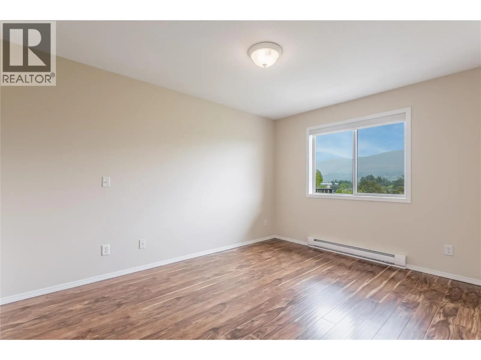 250 Dougall Road N Unit# 405. Kelowna, British Columbia