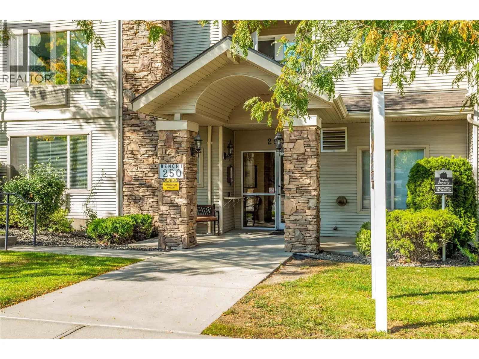 250 Dougall Road N Unit# 405. Kelowna, British Columbia
