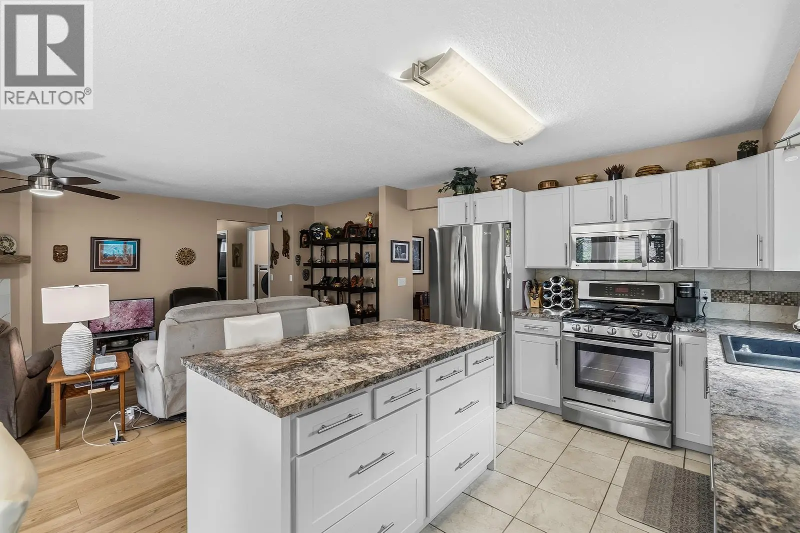 1201 Cameron Avenue Unit# 17. Kelowna, British Columbia