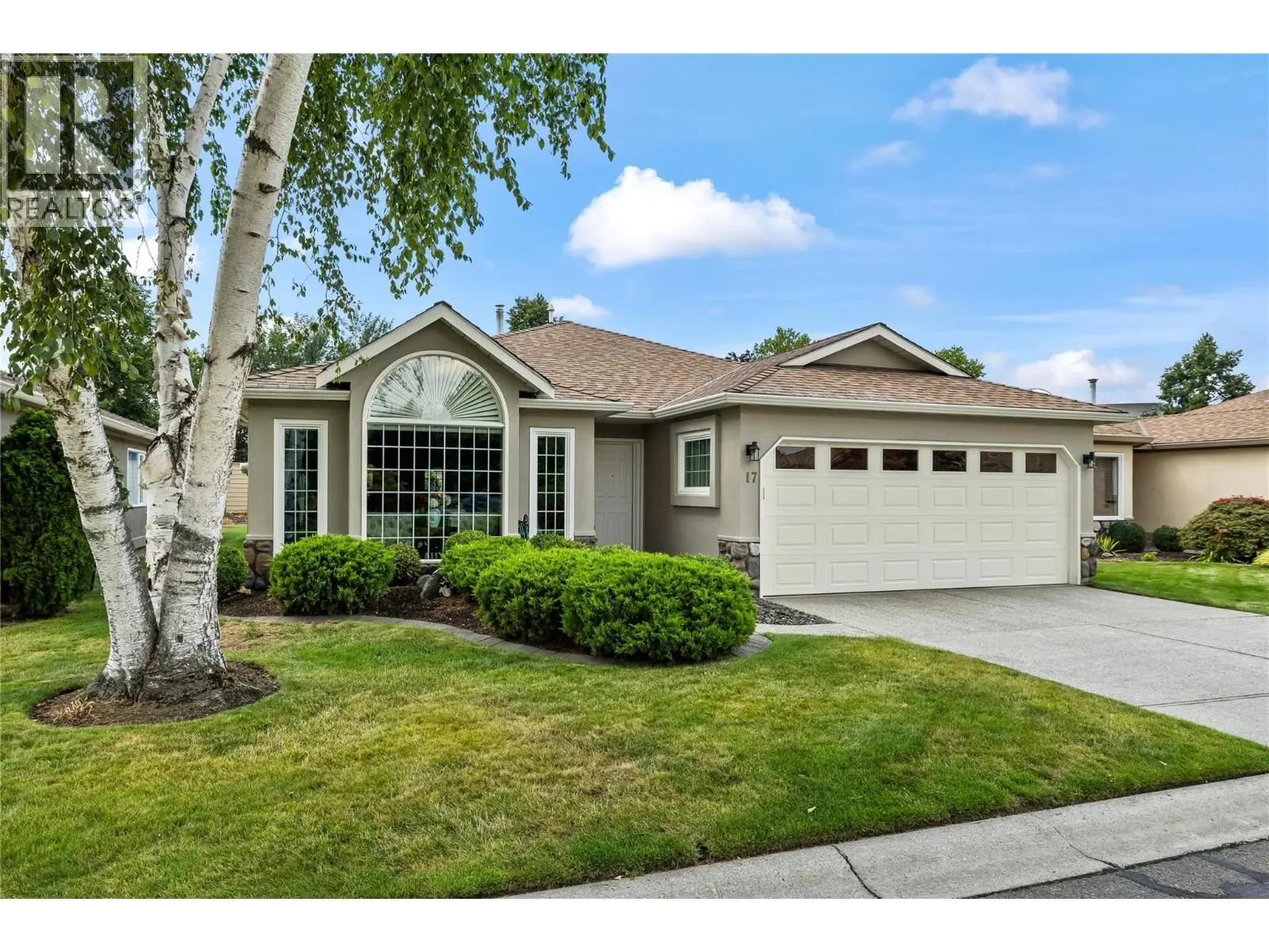 1201 Cameron Avenue Unit# 17. Kelowna, British Columbia