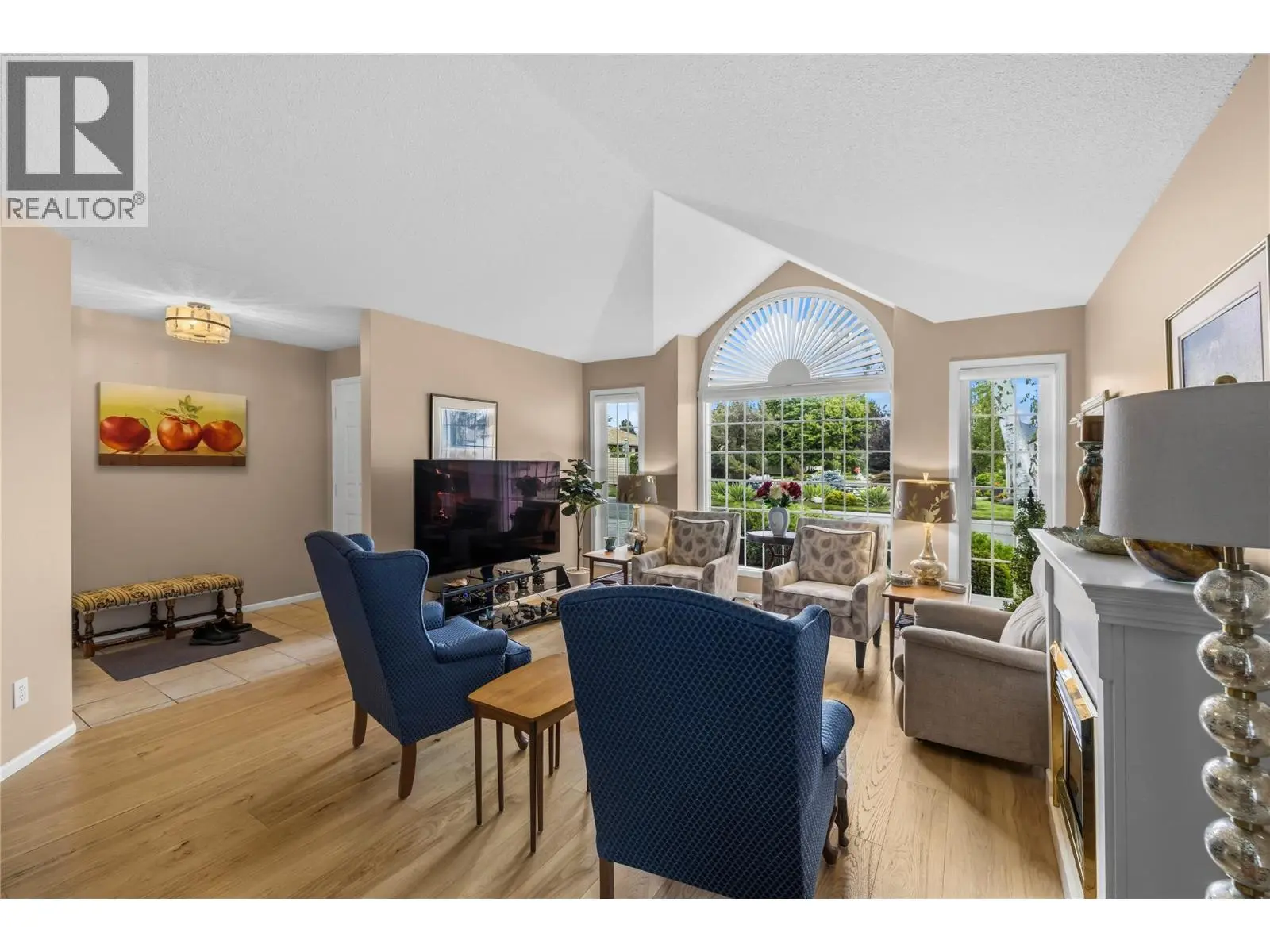 1201 Cameron Avenue Unit# 17. Kelowna, British Columbia