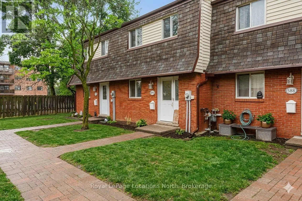 590 Tenth Street, Collingwood