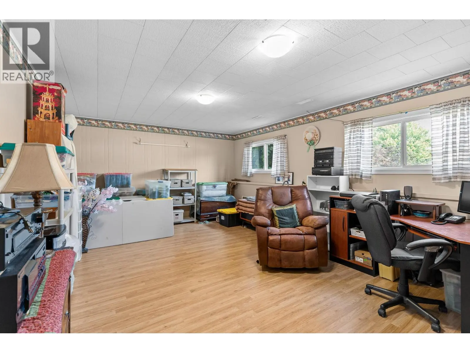 485 Bach Road. Kelowna, British Columbia