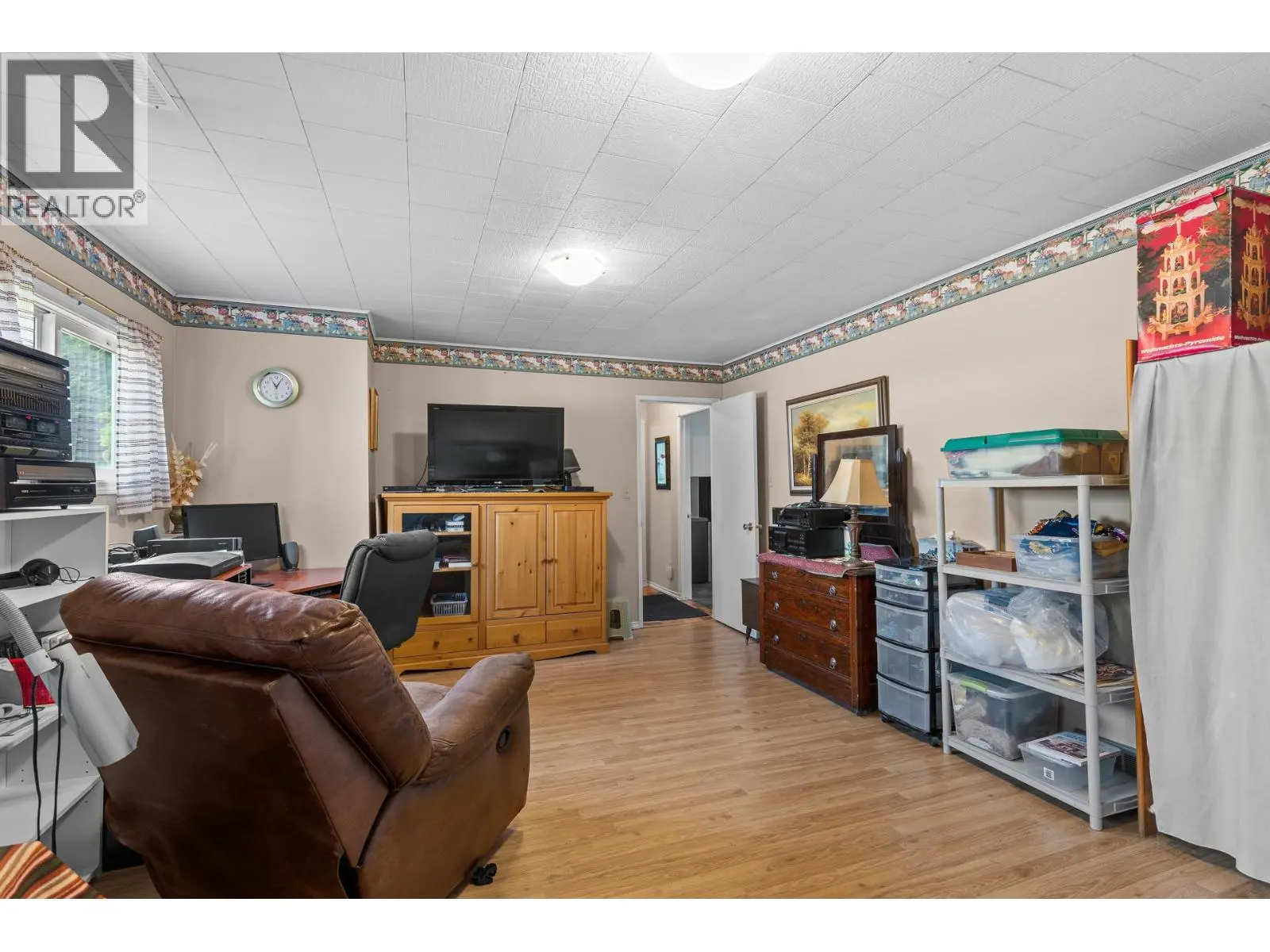 485 Bach Road. Kelowna, British Columbia