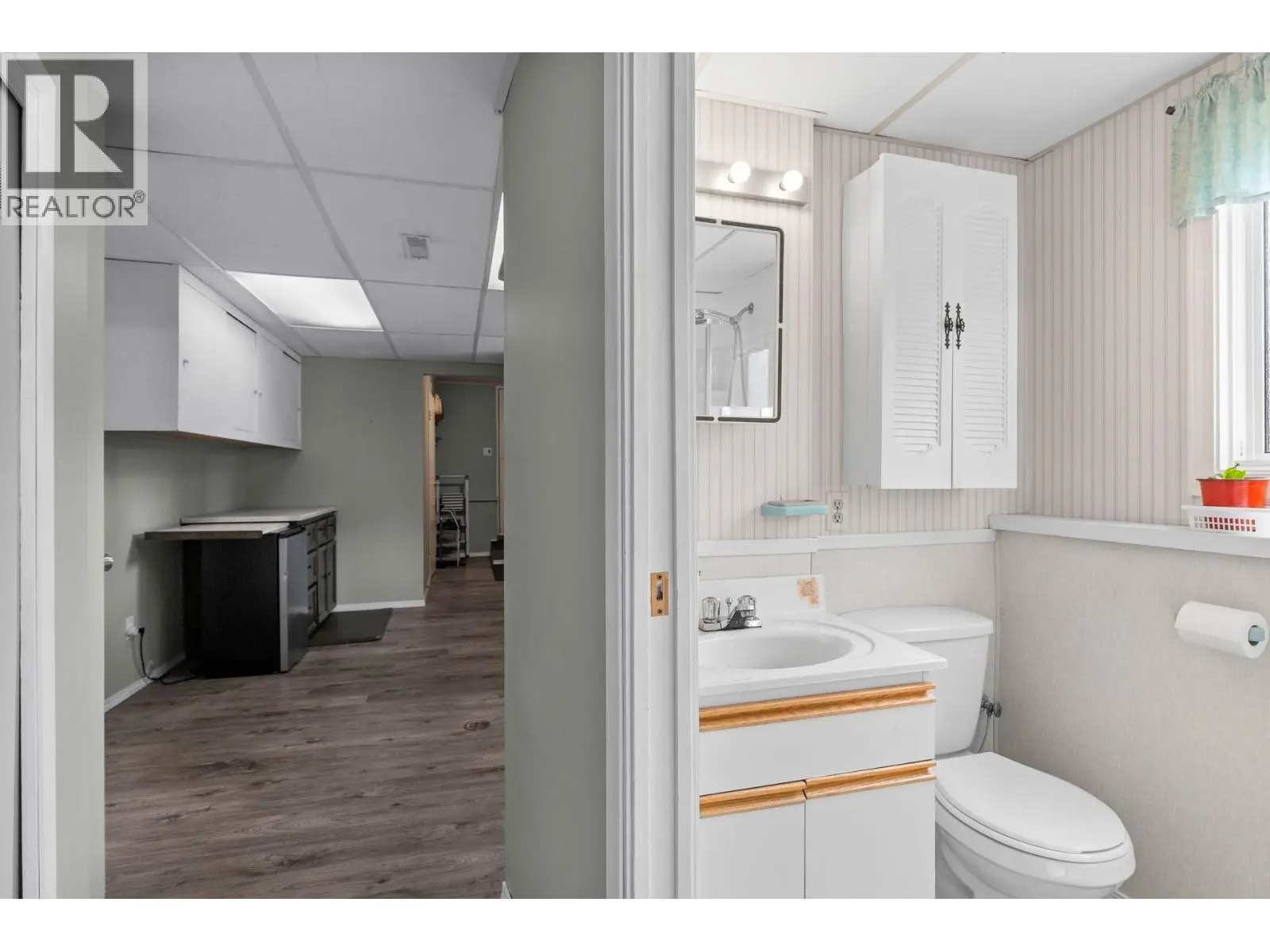 485 Bach Road. Kelowna, British Columbia