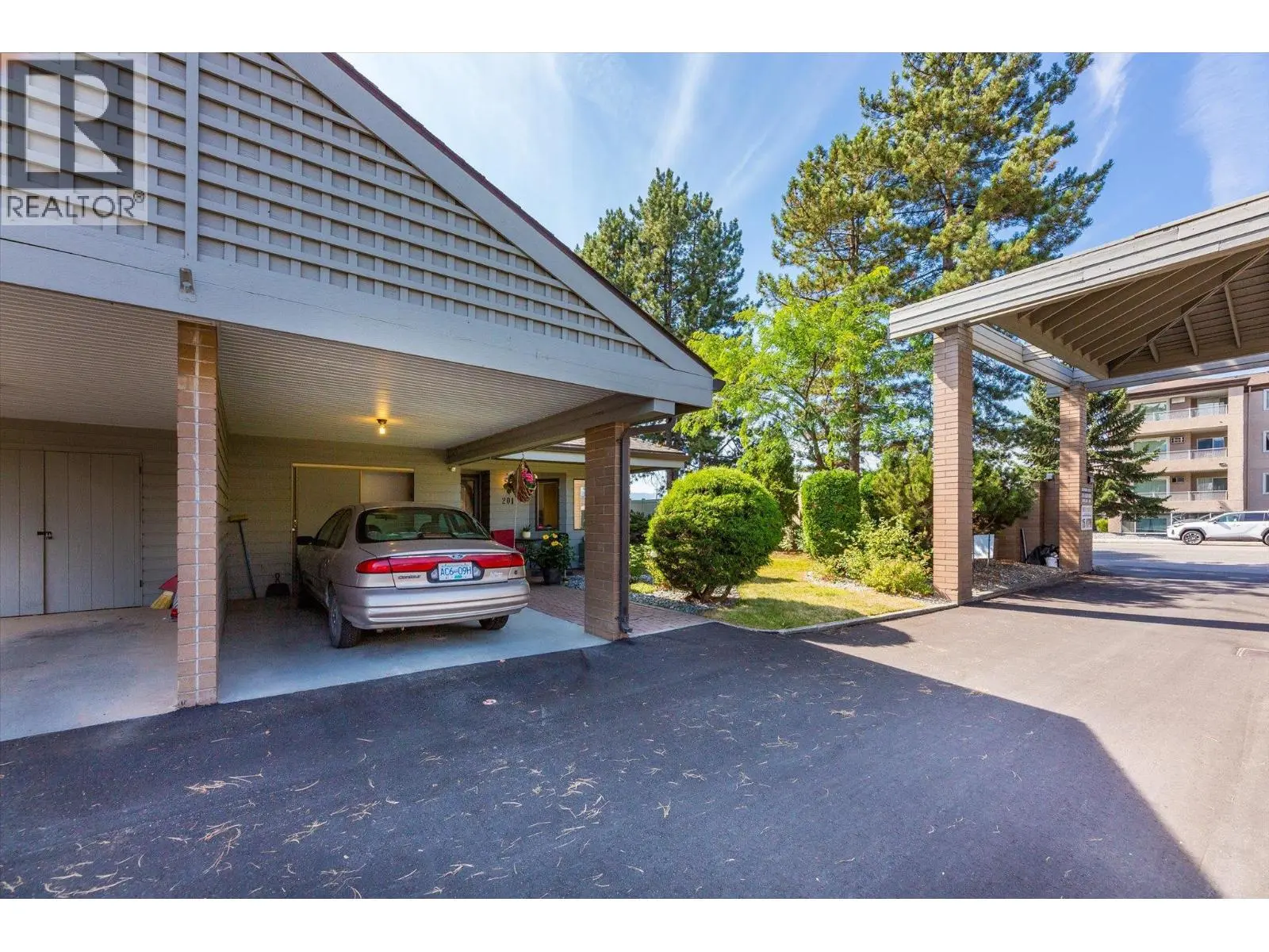 1765 Leckie Road Unit# 201. Kelowna, British Columbia