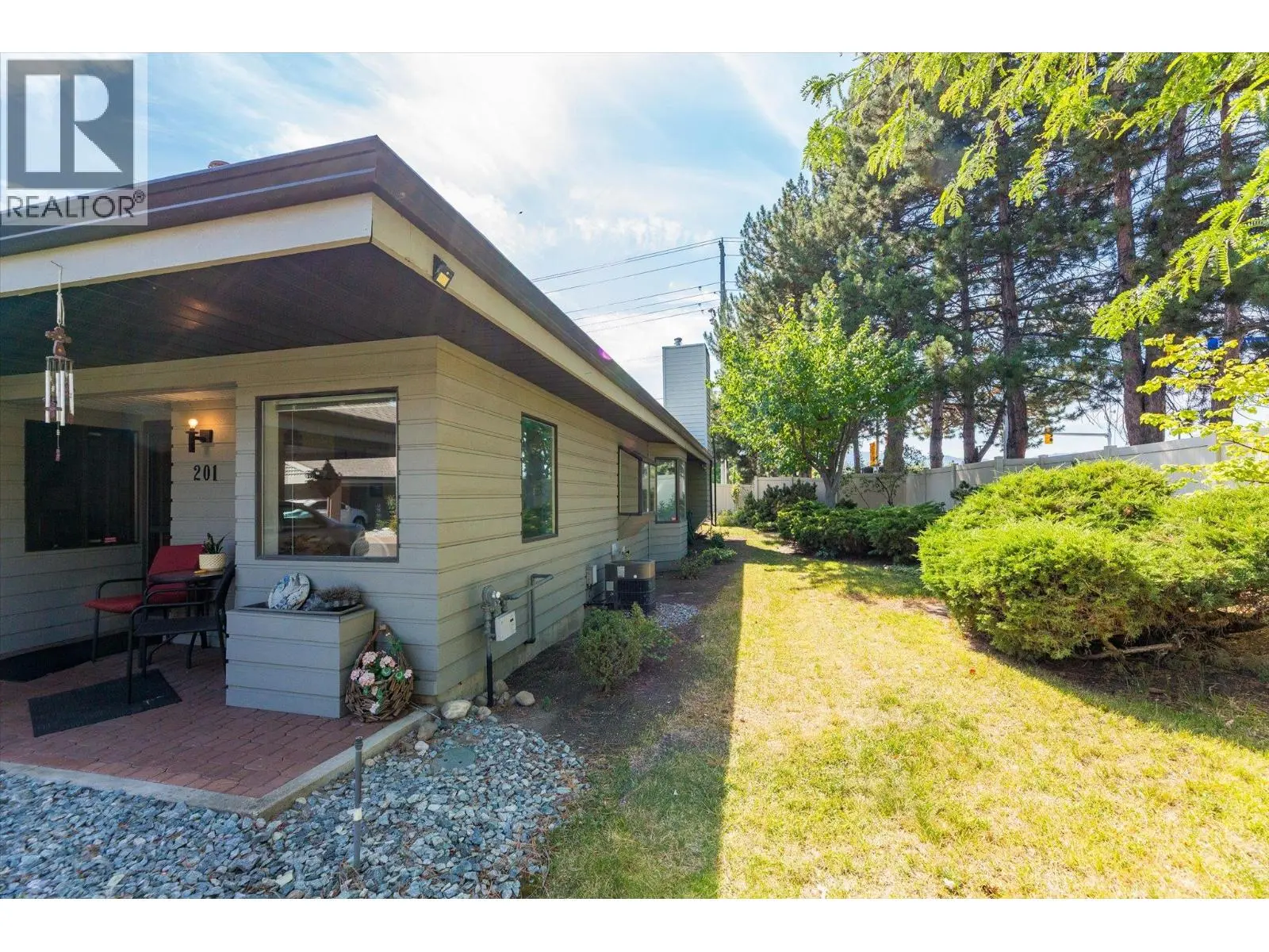 1765 Leckie Road Unit# 201. Kelowna, British Columbia