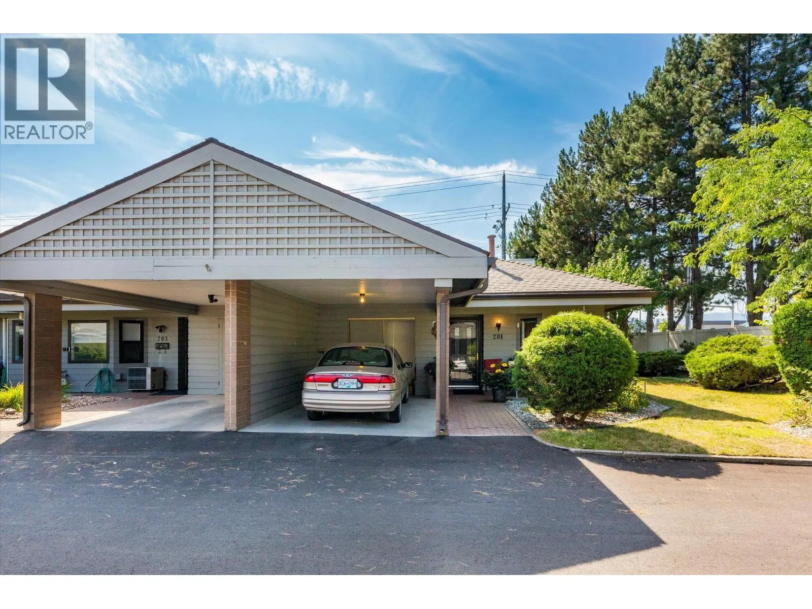 1765 Leckie Road Unit# 201. Kelowna, British Columbia