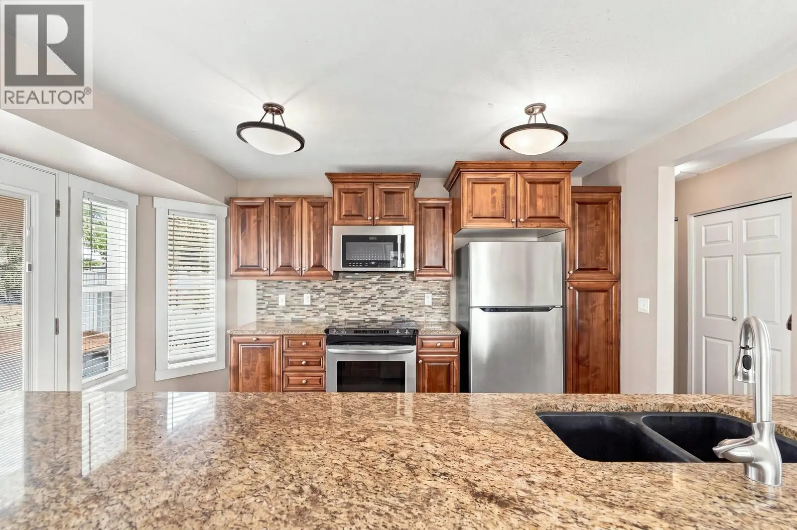 464 Glen Pine Court. Kelowna, British Columbia