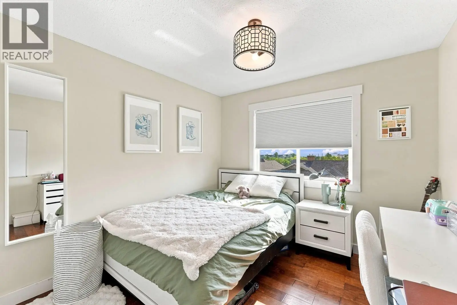 464 Glen Pine Court. Kelowna, British Columbia