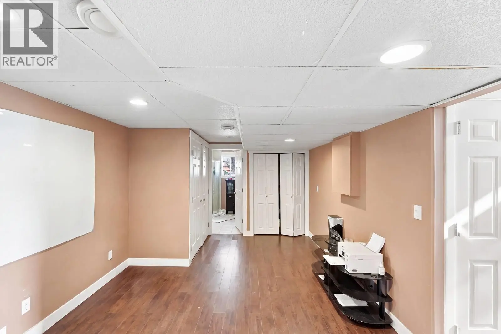 464 Glen Pine Court. Kelowna, British Columbia