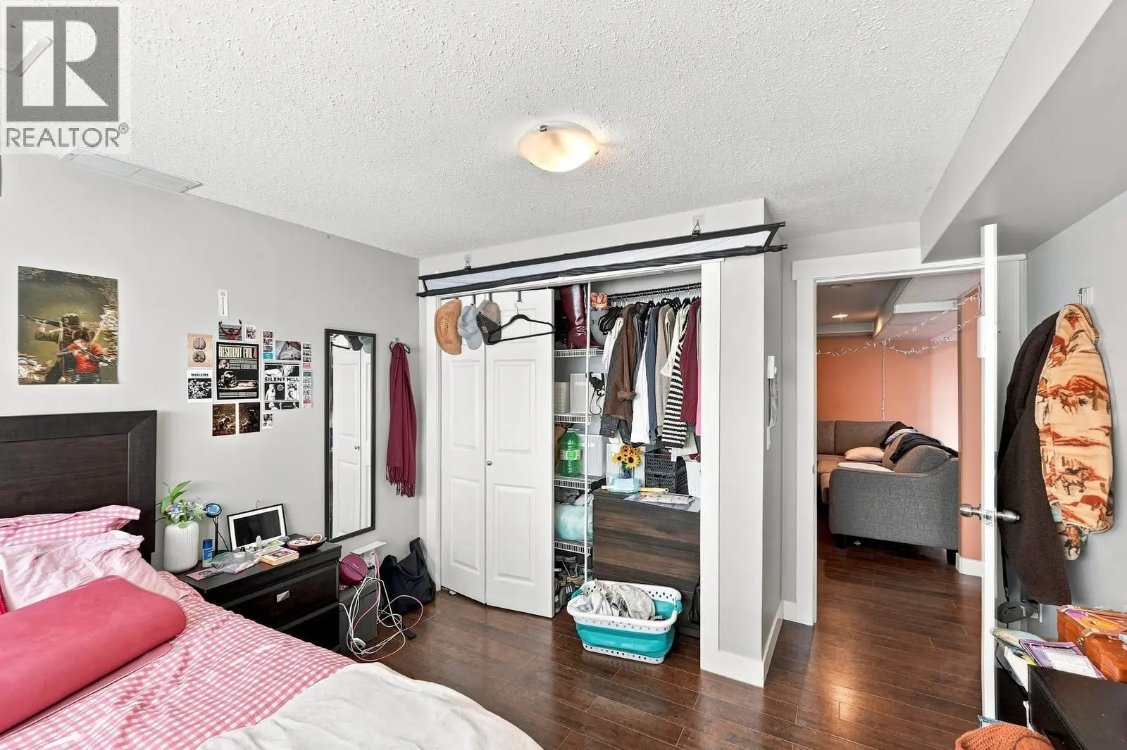 464 Glen Pine Court. Kelowna, British Columbia