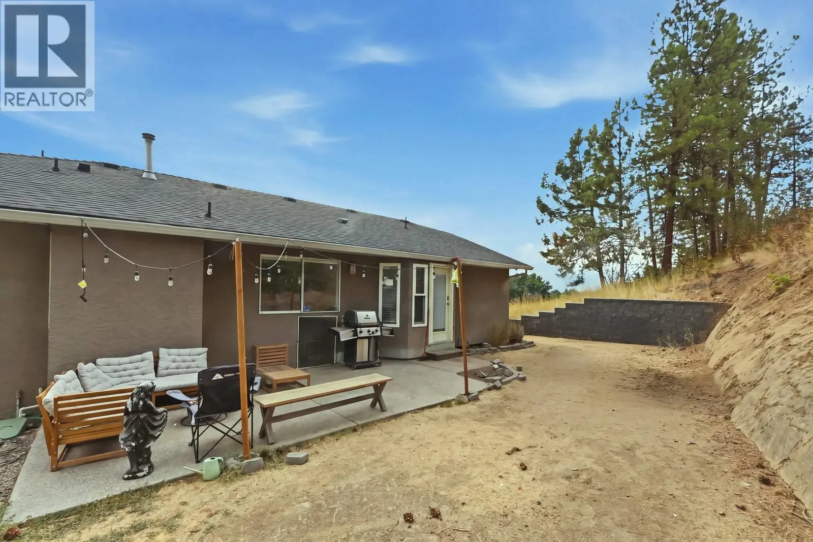 464 Glen Pine Court. Kelowna, British Columbia