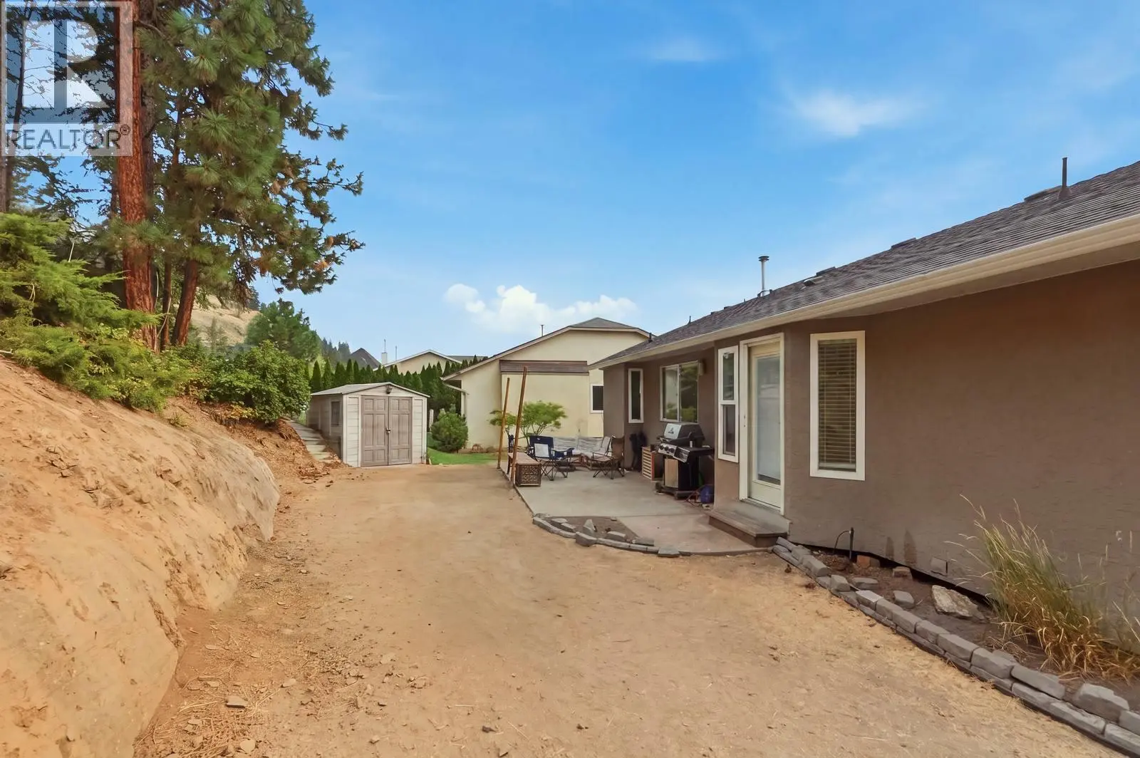 464 Glen Pine Court. Kelowna, British Columbia