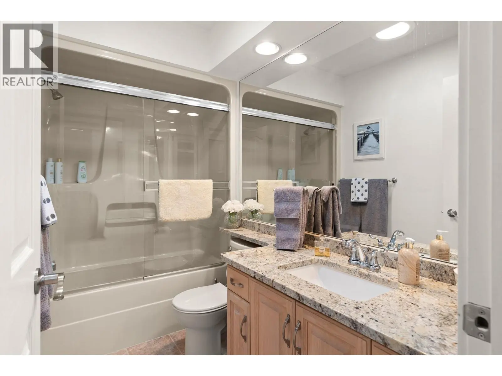 595 Yates Road Unit# 32. Kelowna, British Columbia