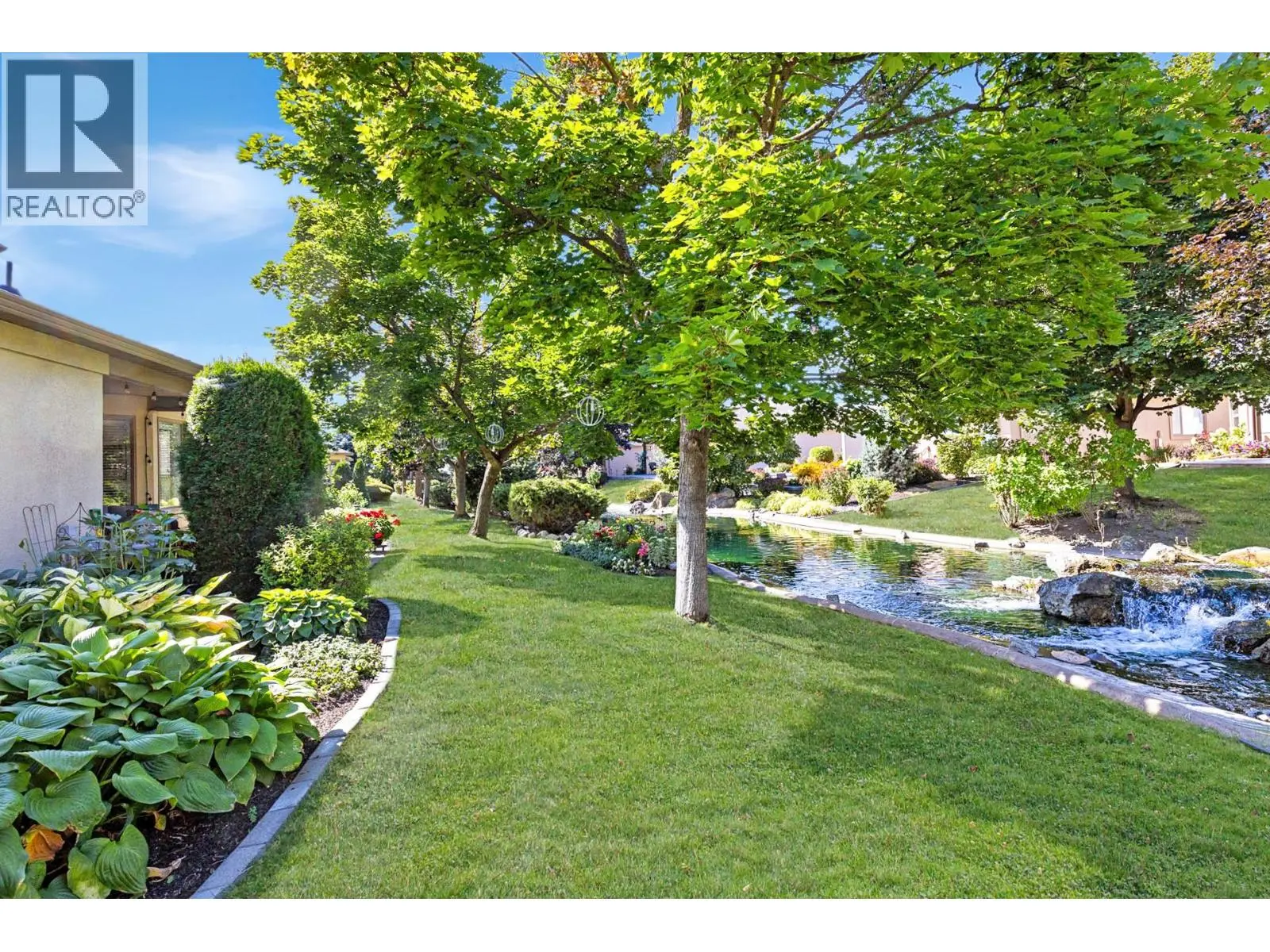 595 Yates Road Unit# 32. Kelowna, British Columbia