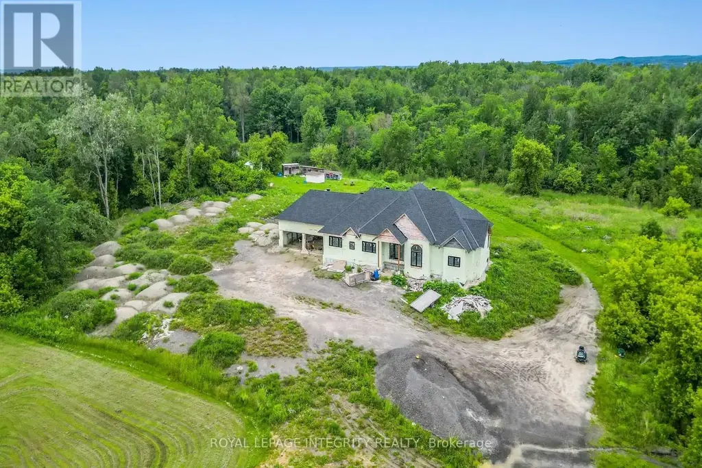 1695 Old Montreal Road, Ottawa