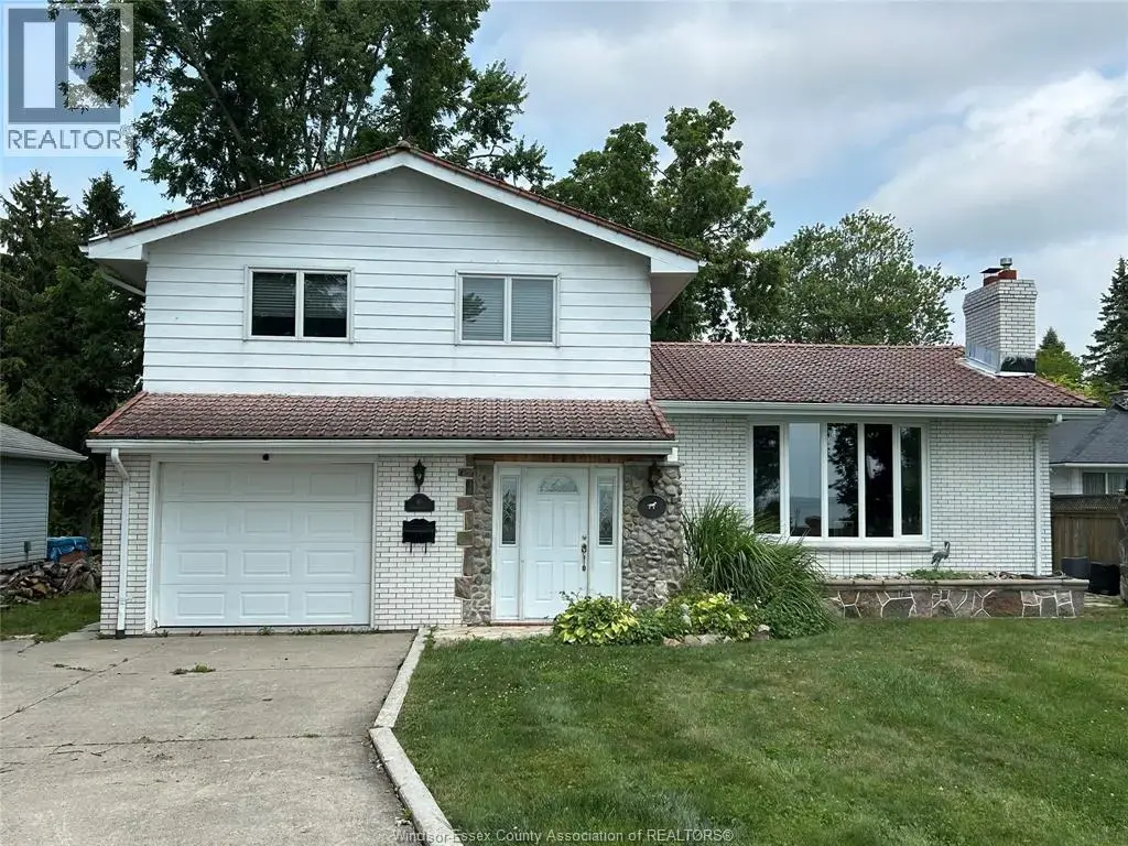 90 Harbourview, Kingsville