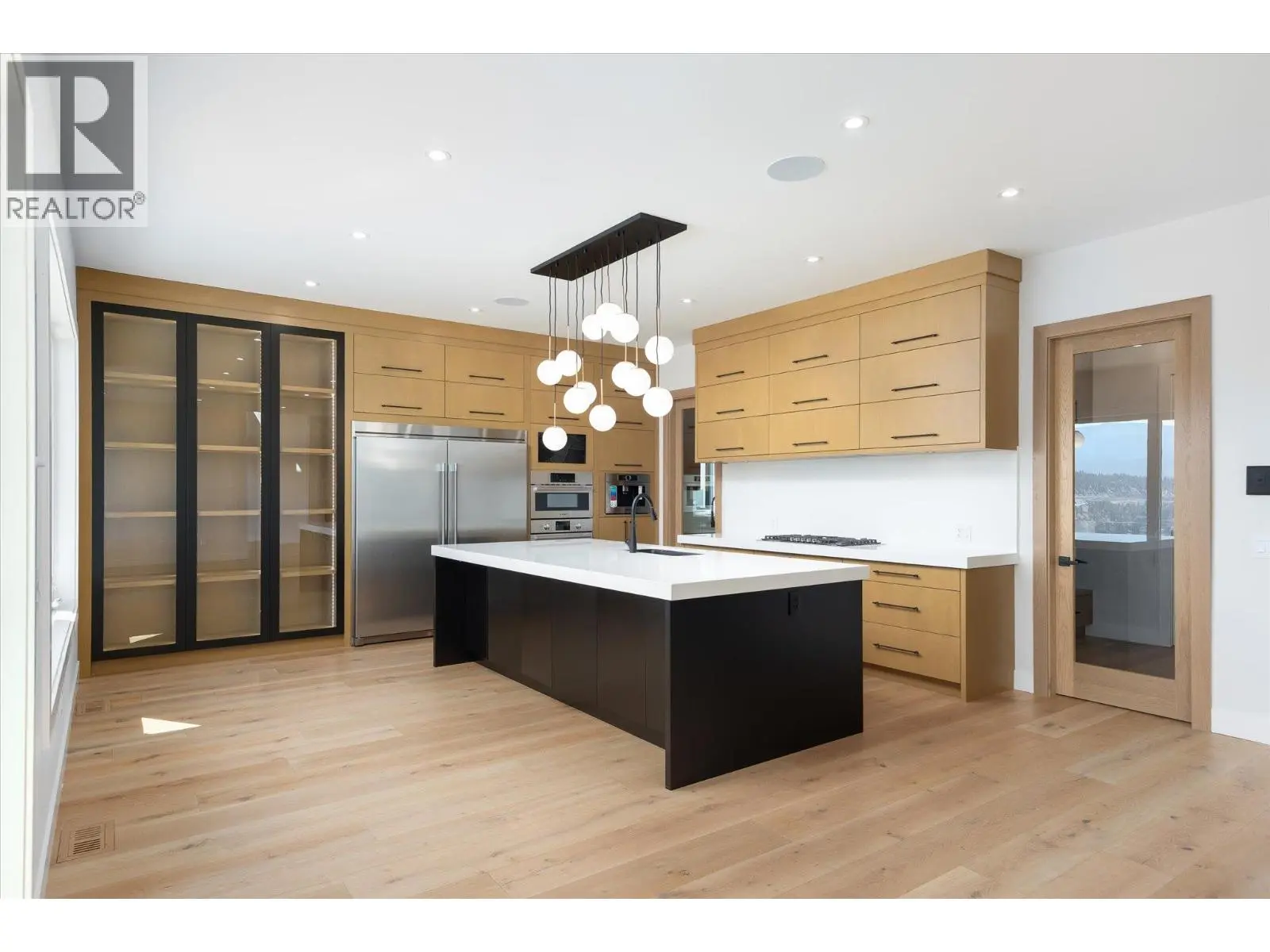 1082 Carnoustie Drive. Kelowna, British Columbia