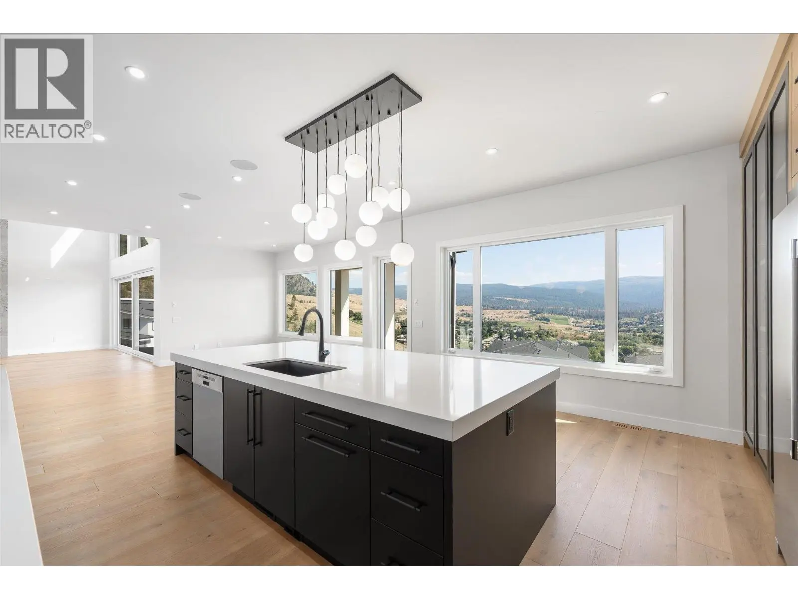 1082 Carnoustie Drive. Kelowna, British Columbia