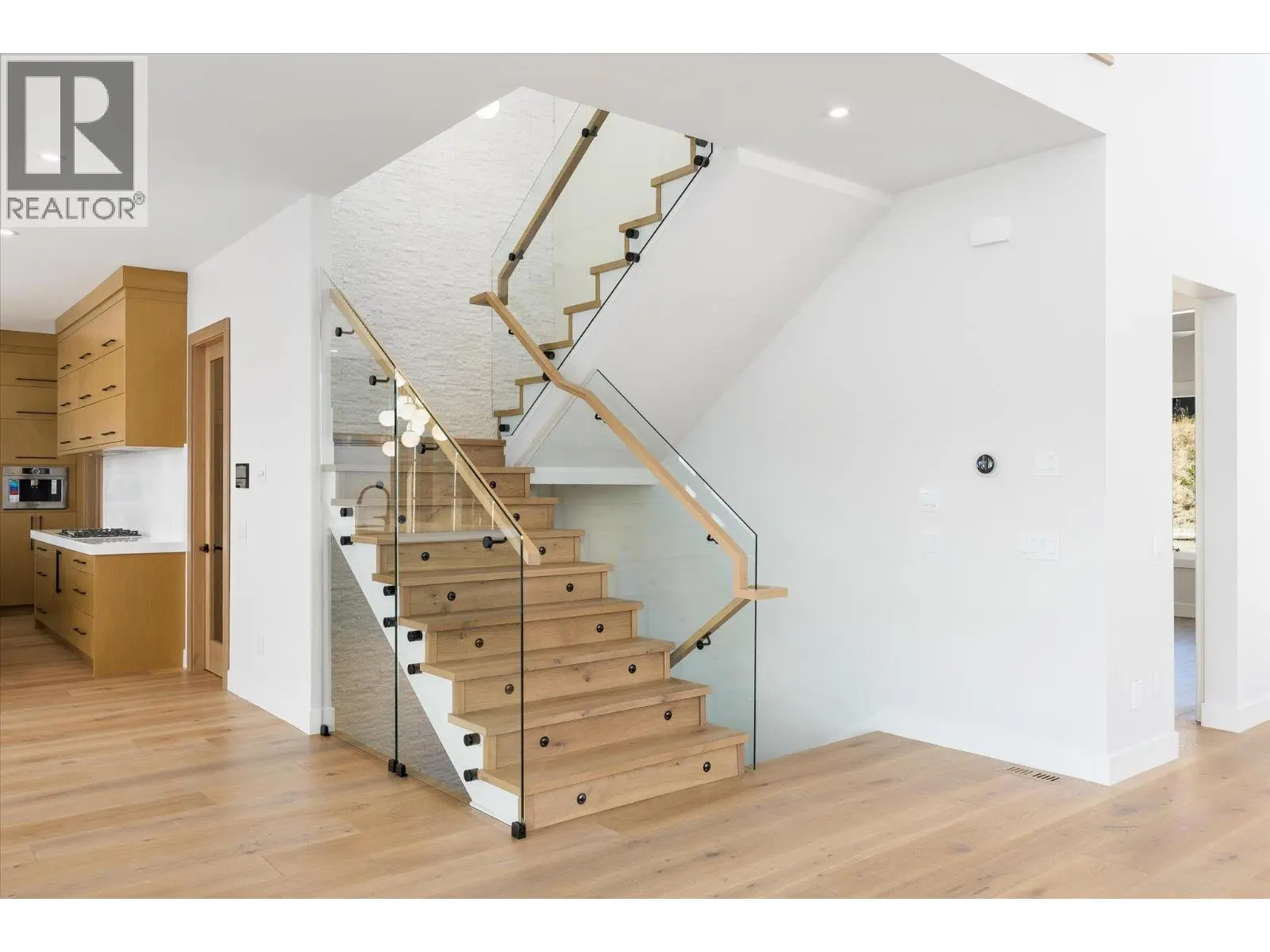 1082 Carnoustie Drive. Kelowna, British Columbia