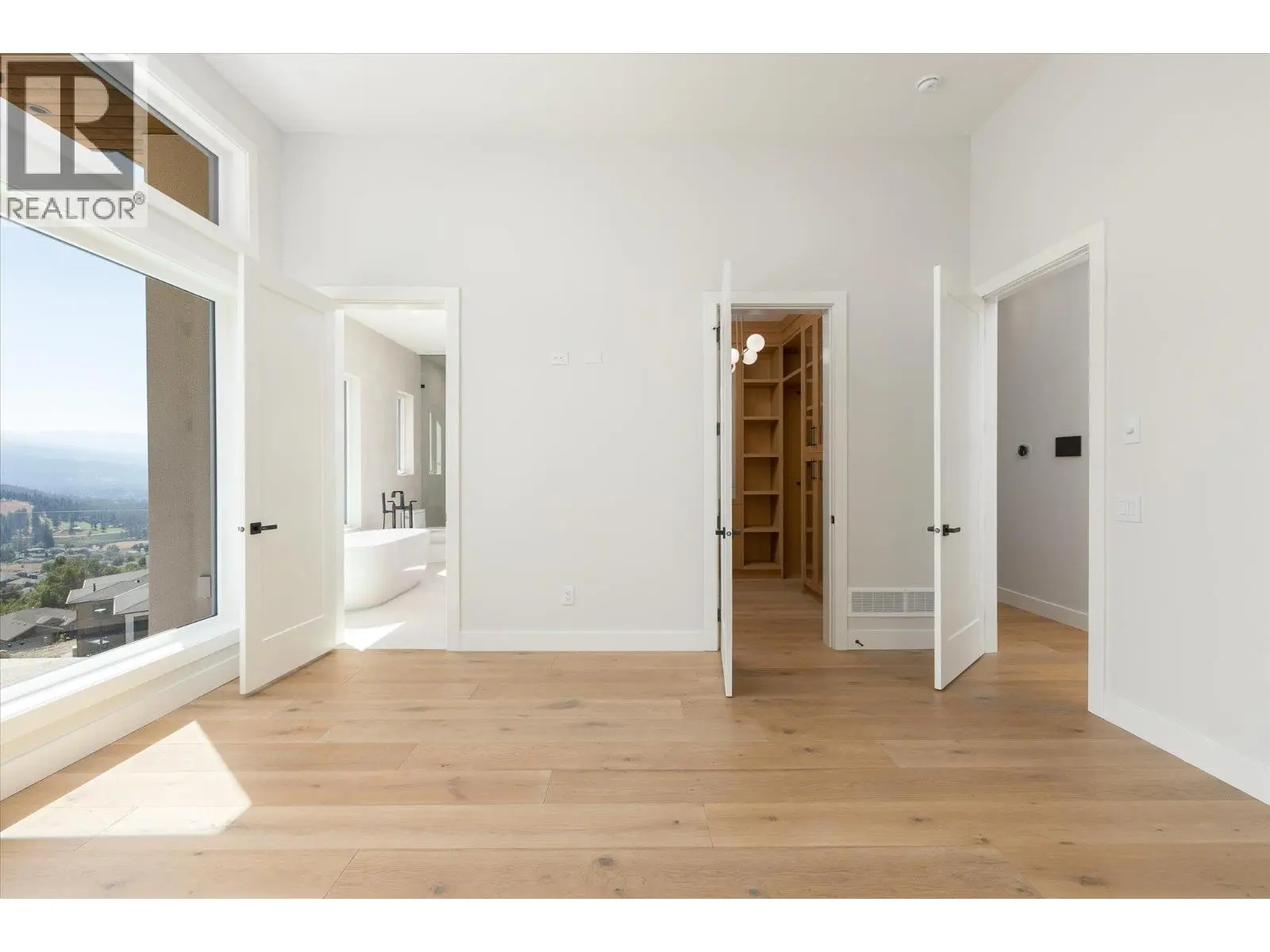 1082 Carnoustie Drive. Kelowna, British Columbia