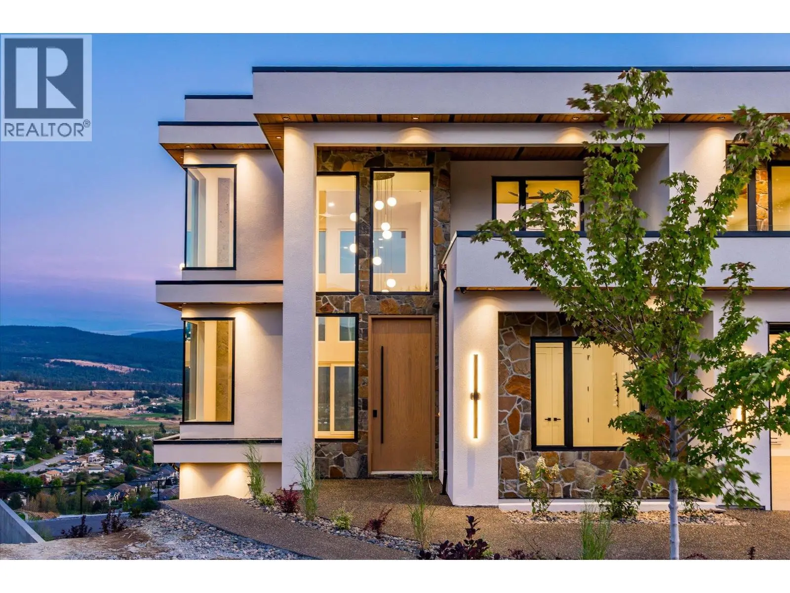 1082 Carnoustie Drive. Kelowna, British Columbia
