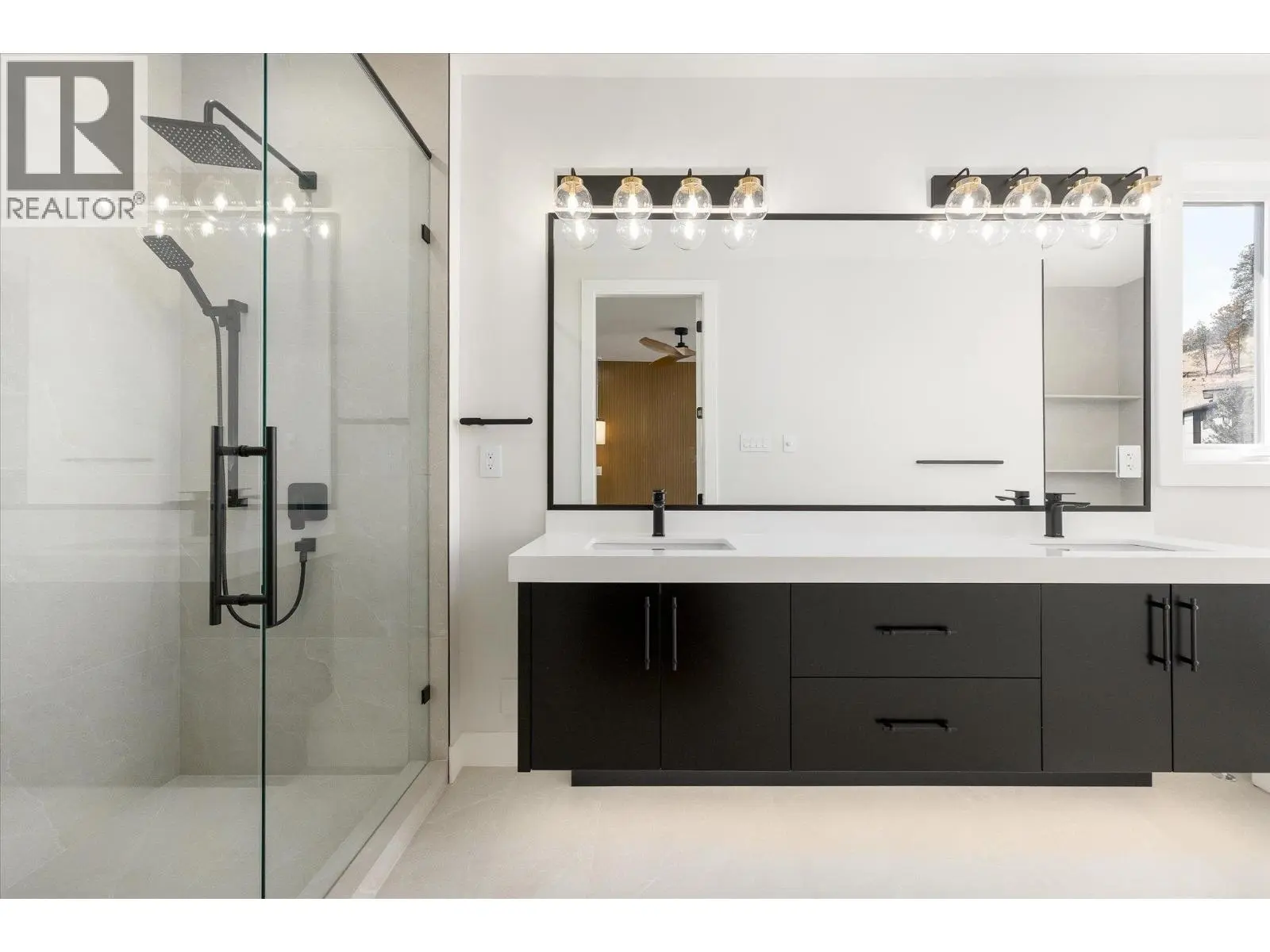 1082 Carnoustie Drive. Kelowna, British Columbia