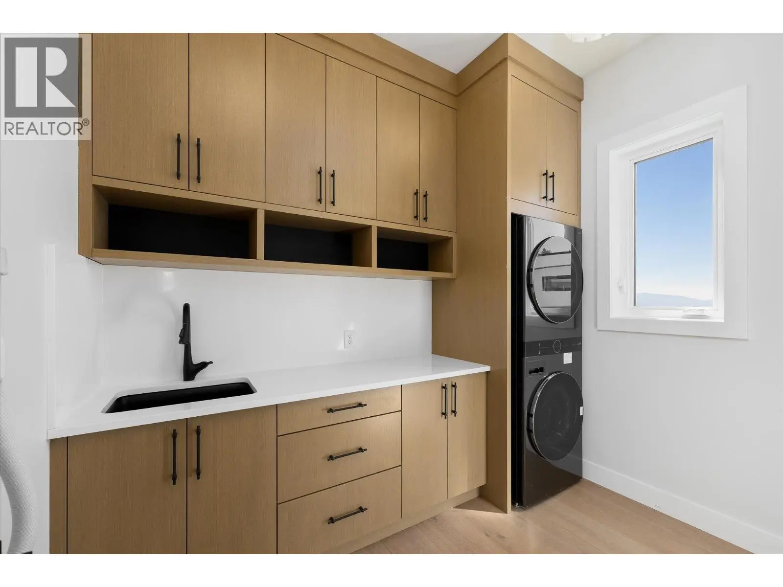 1082 Carnoustie Drive. Kelowna, British Columbia