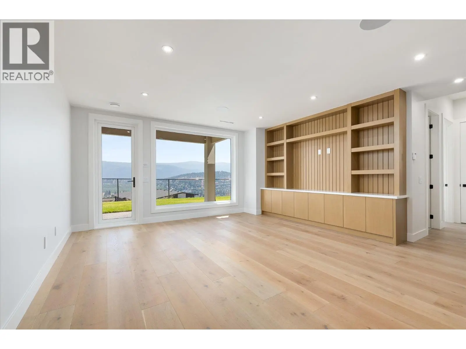 1082 Carnoustie Drive. Kelowna, British Columbia