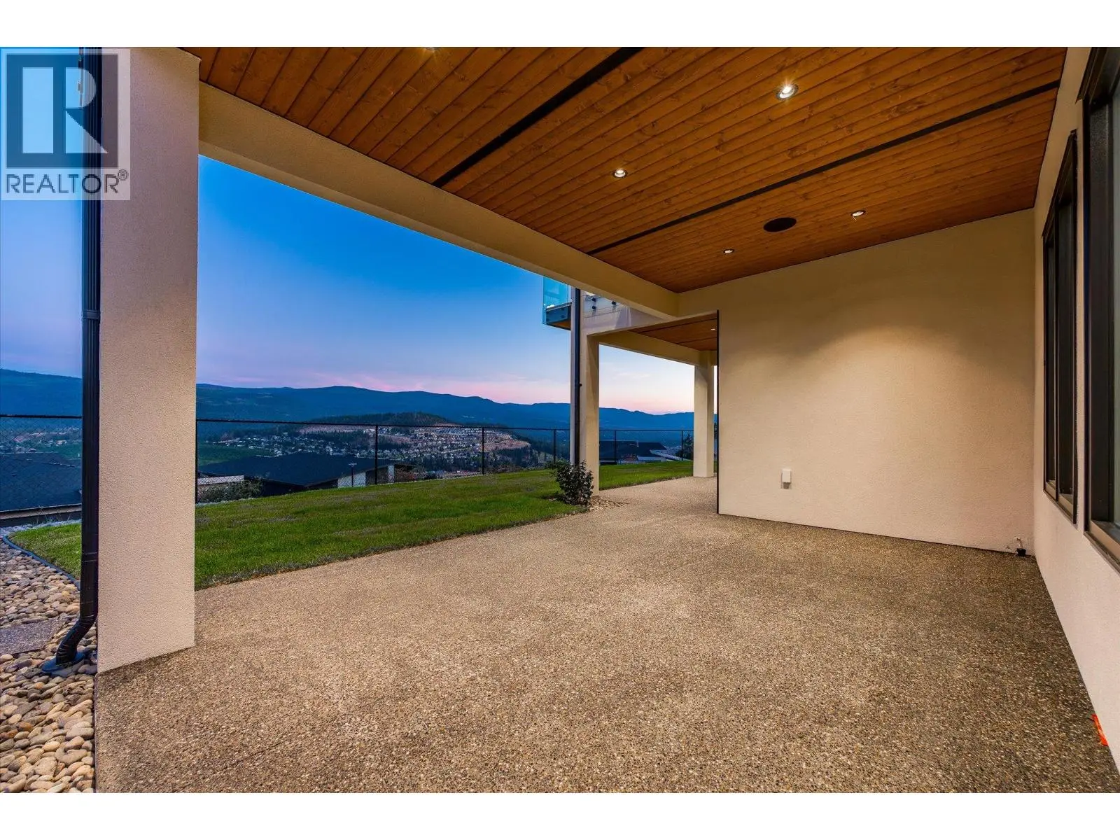 1082 Carnoustie Drive. Kelowna, British Columbia