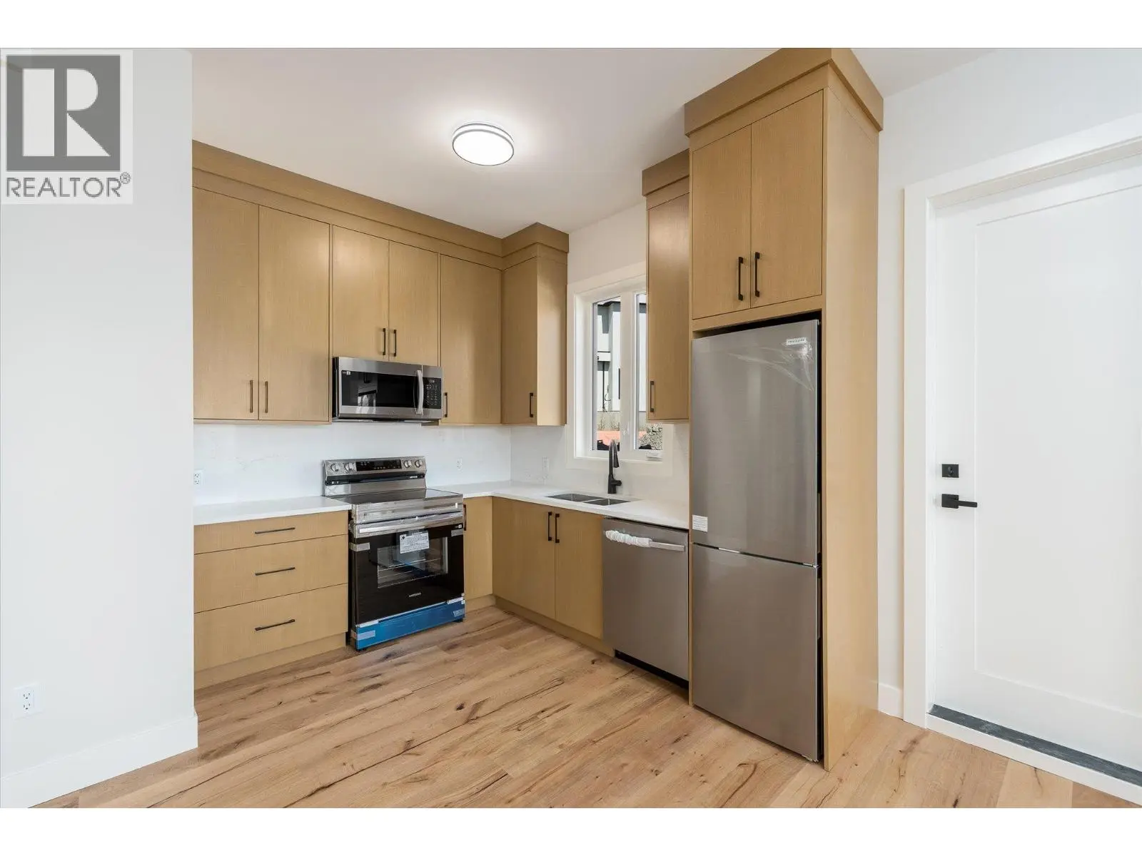 1082 Carnoustie Drive. Kelowna, British Columbia