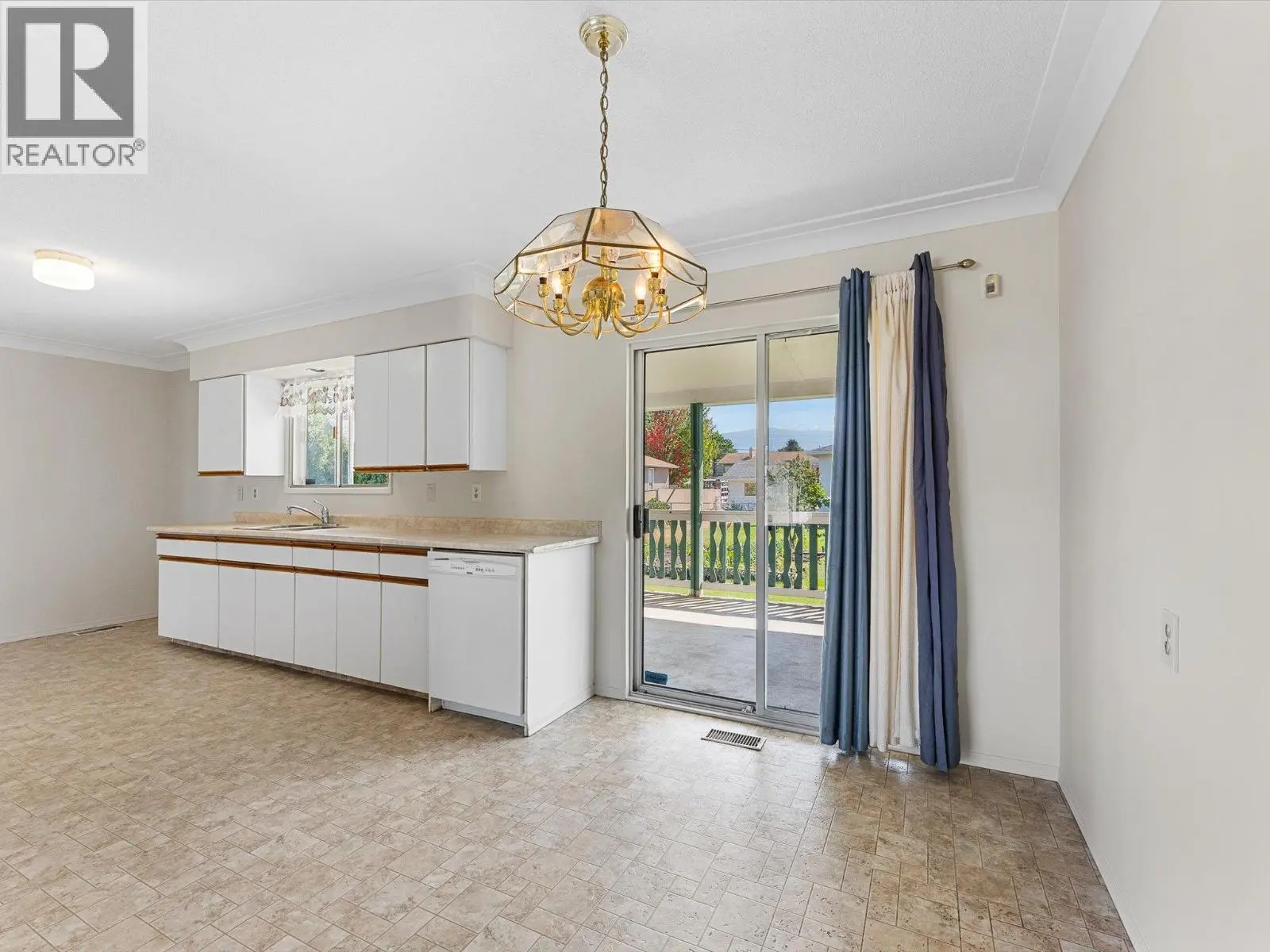 465 Hollydell Road. Kelowna, British Columbia