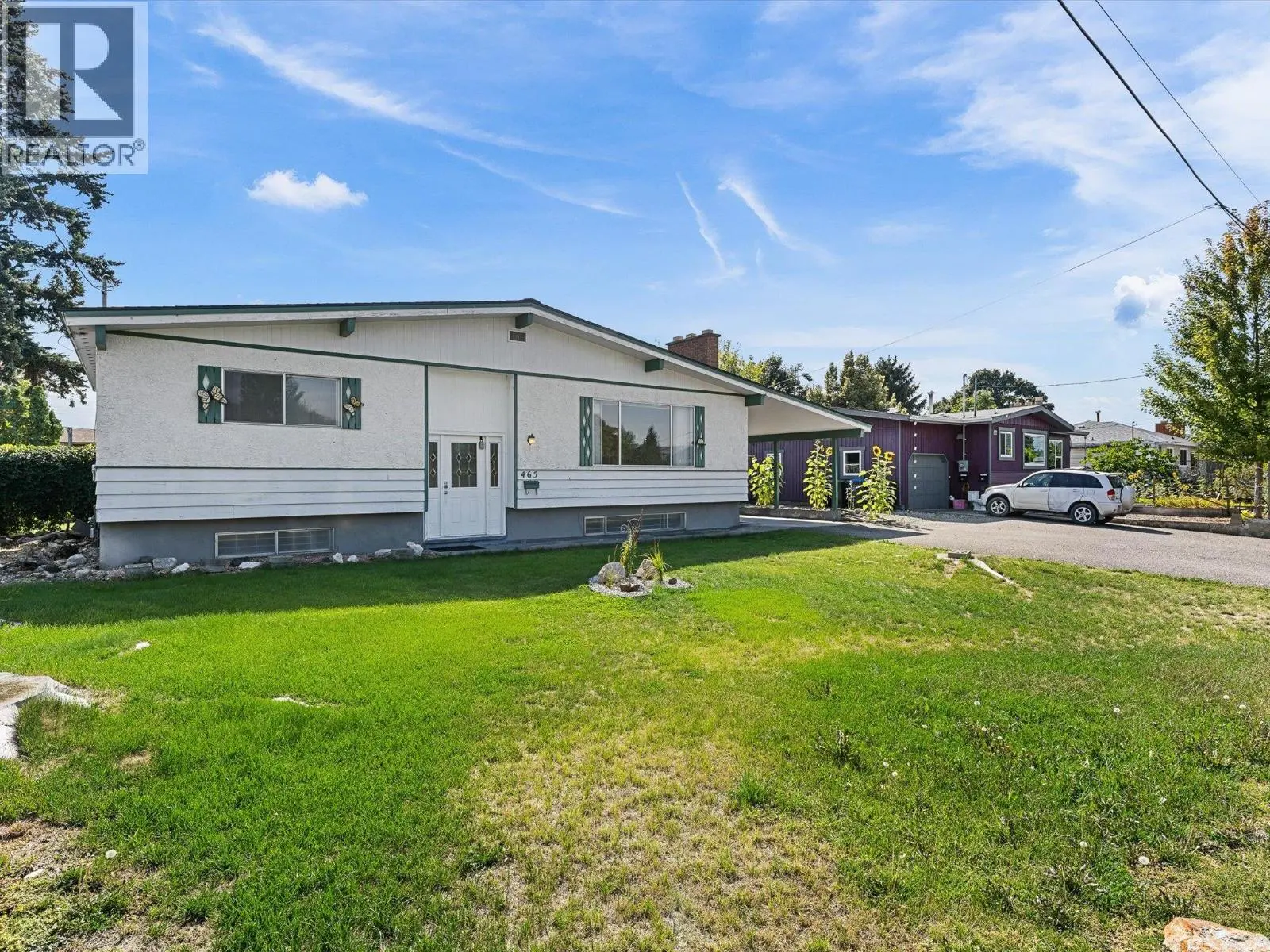 465 Hollydell Road. Kelowna, British Columbia