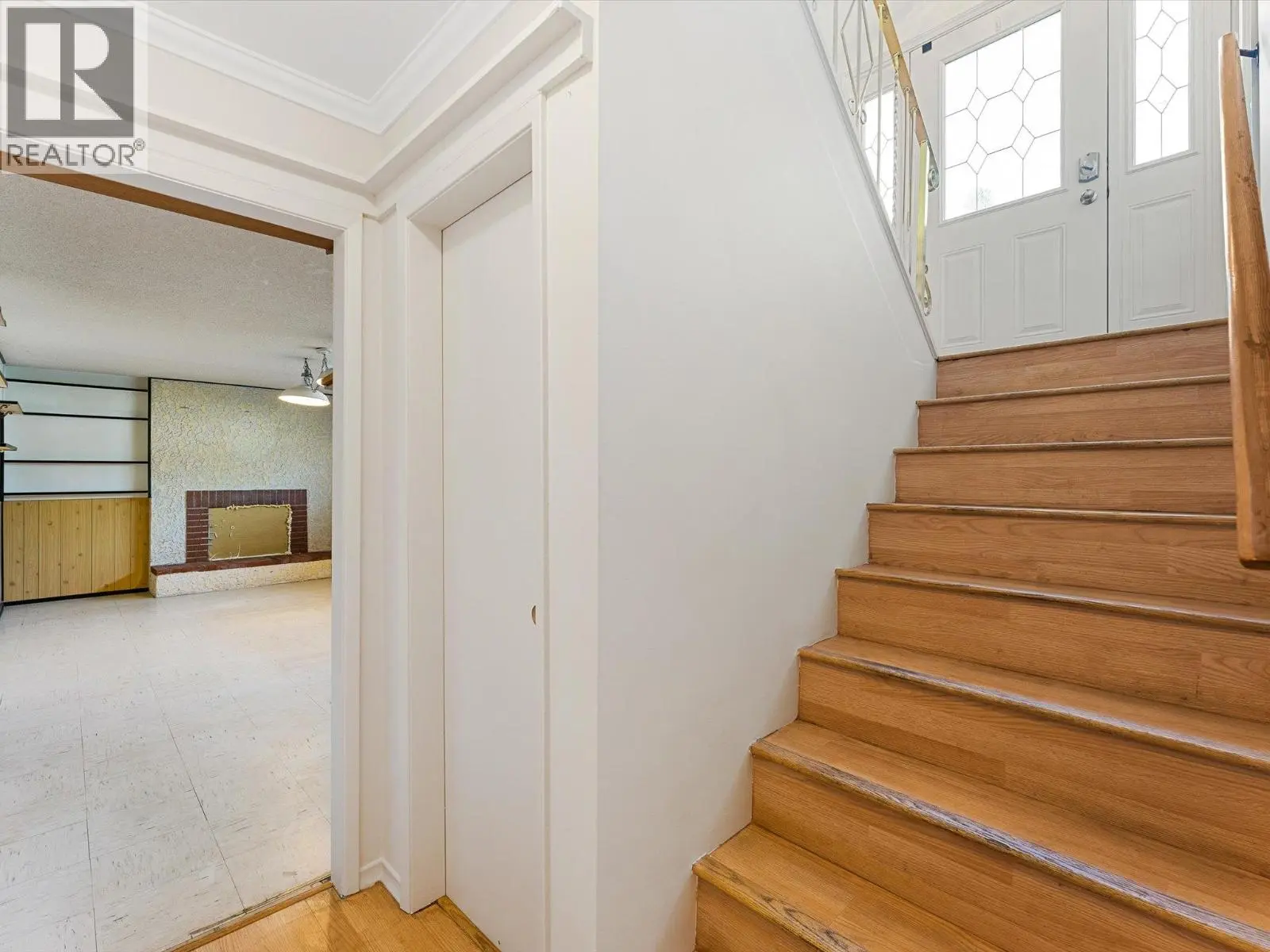 465 Hollydell Road. Kelowna, British Columbia