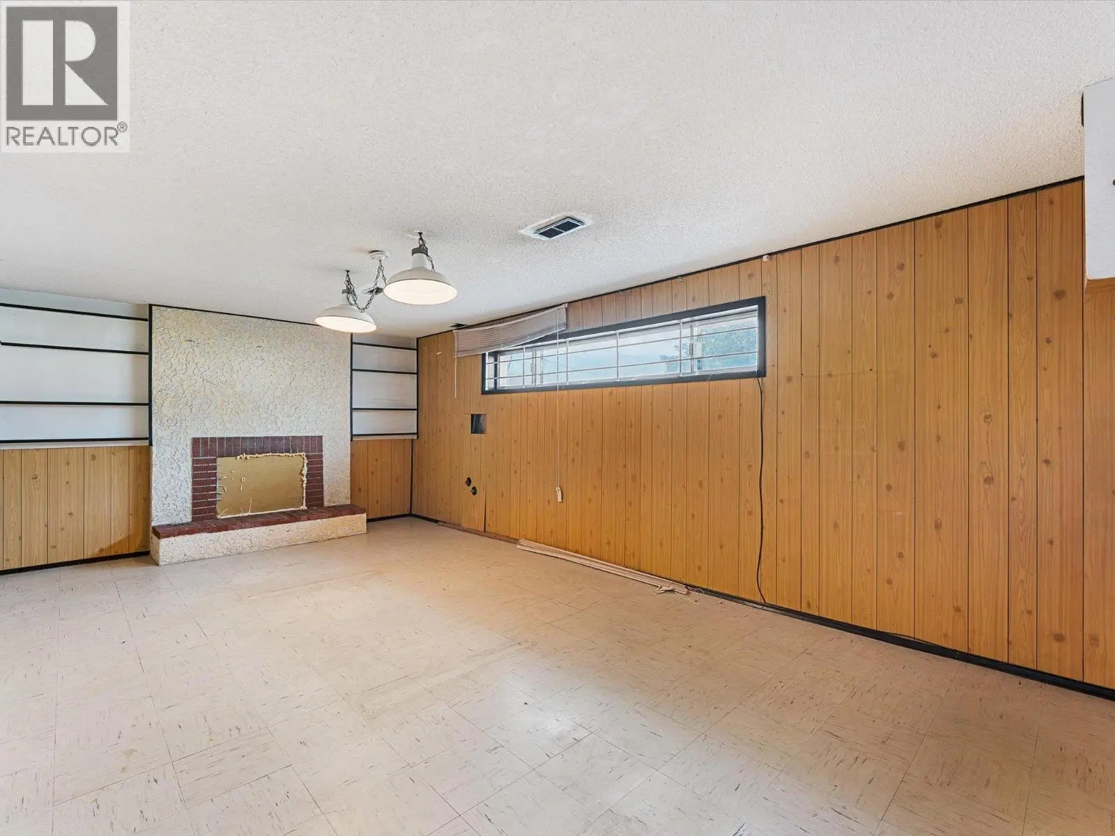 465 Hollydell Road. Kelowna, British Columbia