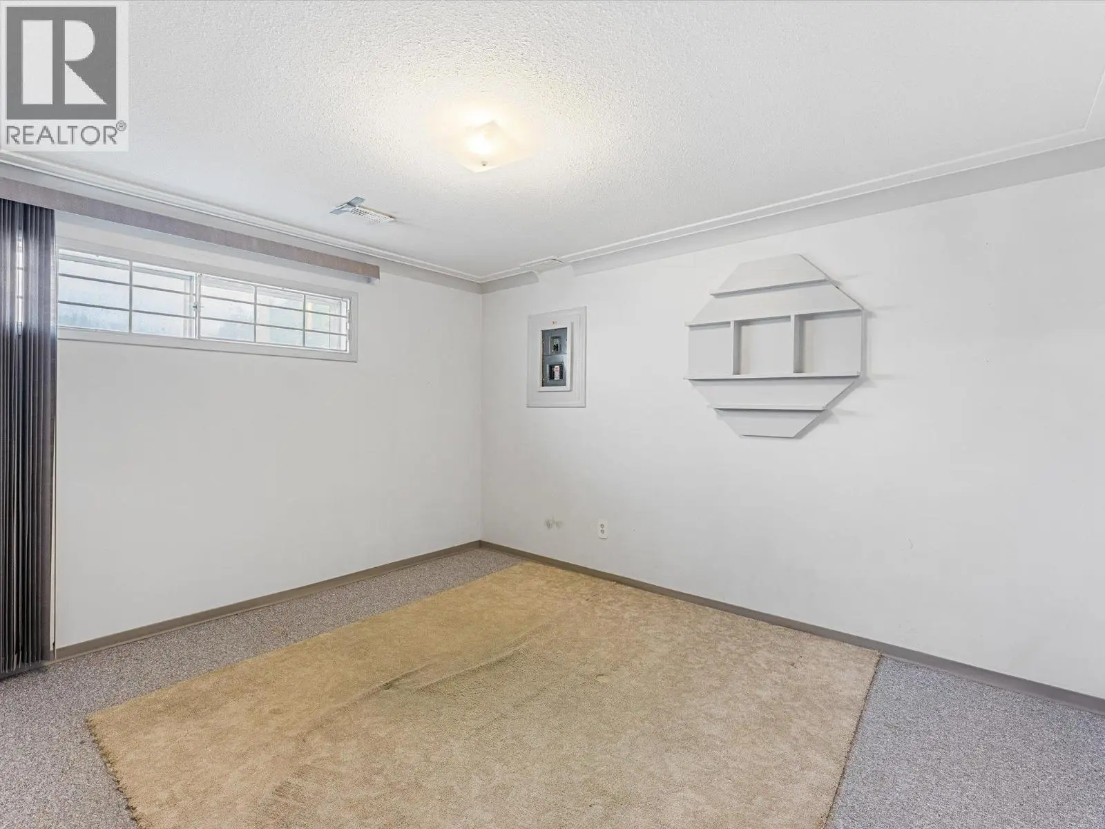 465 Hollydell Road. Kelowna, British Columbia