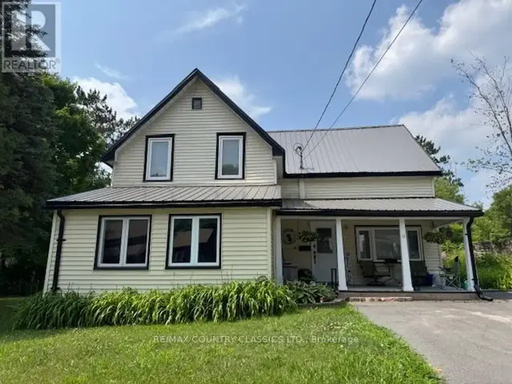 12 Hastings Street S, Bancroft (Bancroft Ward)