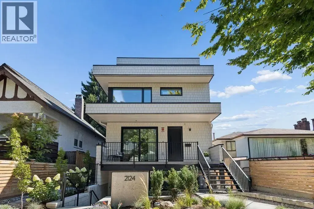 1 2124 E 8 Avenue, Vancouver