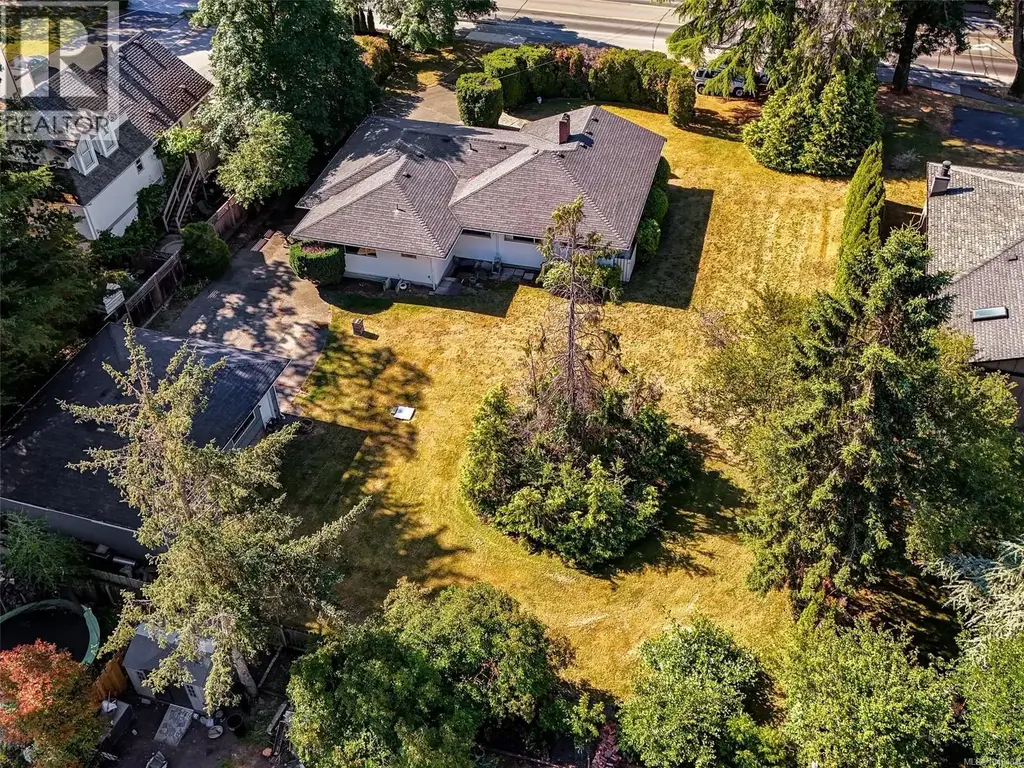 1716 Feltham Rd, Saanich
