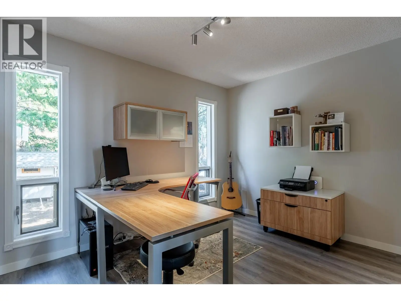 6474 Sierra Drive. Kelowna, British Columbia
